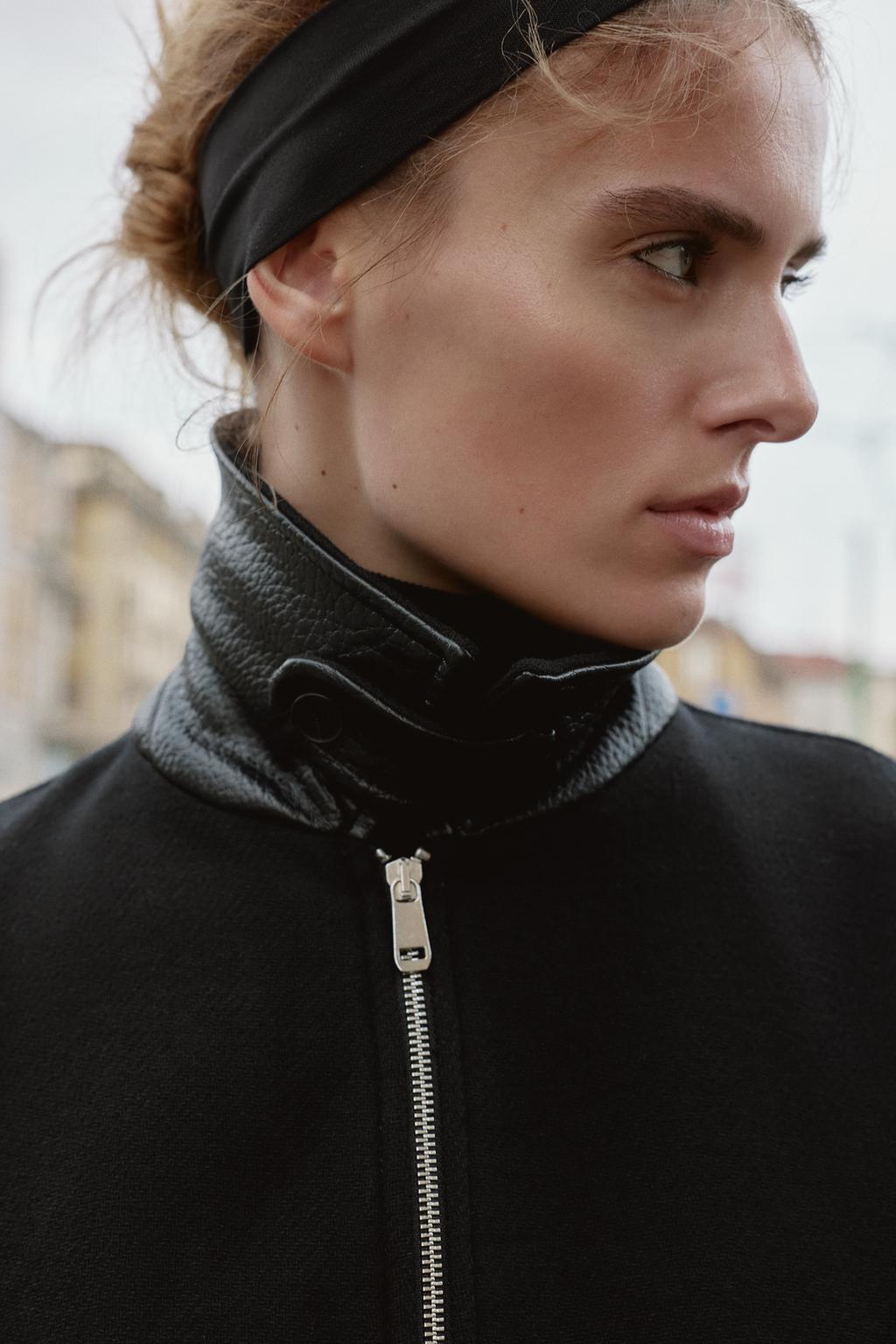 БОМБЕР ИЗ СМЕСОВОЙ ШЕРСТИ С КОНТРАСТНЫМ ВОРОТНИКОМ