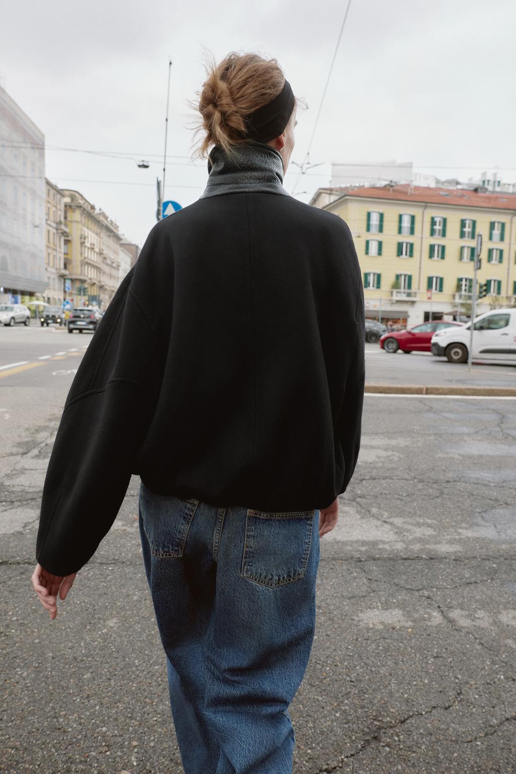 БОМБЕР ИЗ СМЕСОВОЙ ШЕРСТИ С КОНТРАСТНЫМ ВОРОТНИКОМ