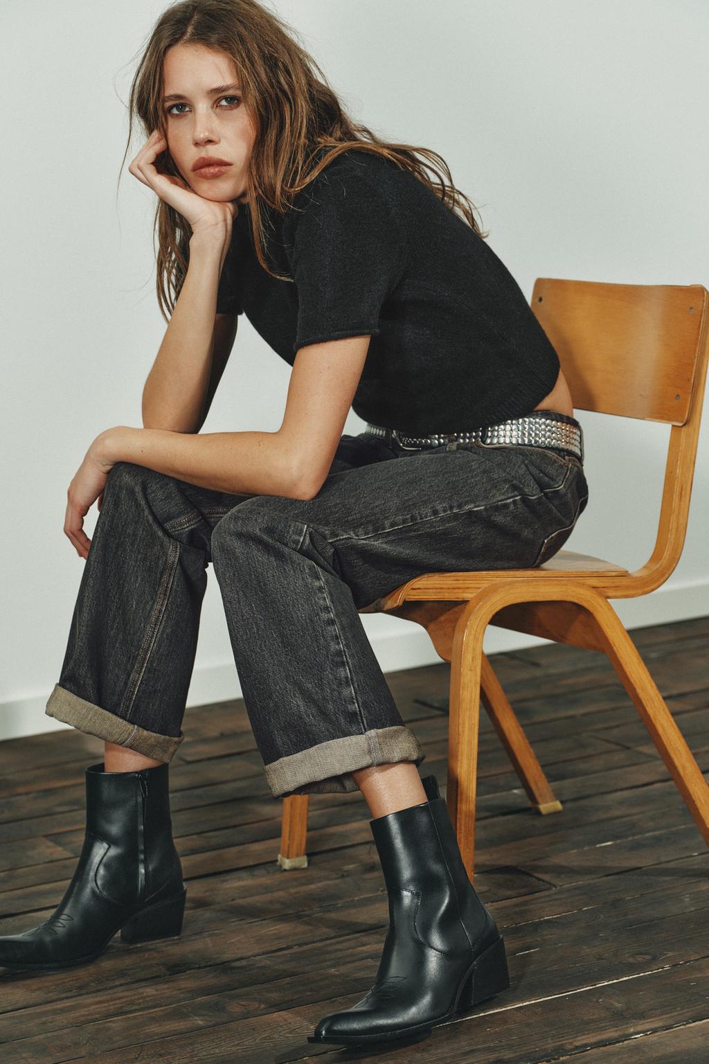 КОЖАНЫЕ БОТИЛЬОНЫ В КОВБОЙСКОМ СТИЛЕ С ДЕКОРАТИВНОЙ СТРОЧКОЙ