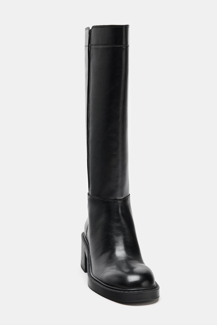 ВЫСОКИЕ САПОГИ НА ПЛОСКОЙ ПОДОШВЕ