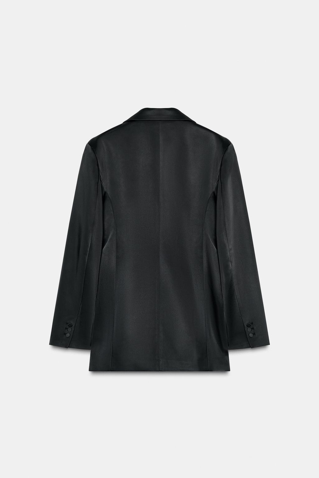 АТЛАСНЫЙ БЛЕЙЗЕР С МНОГОПОЗИЦИОННОЙ ПУГОВИЦЕЙ