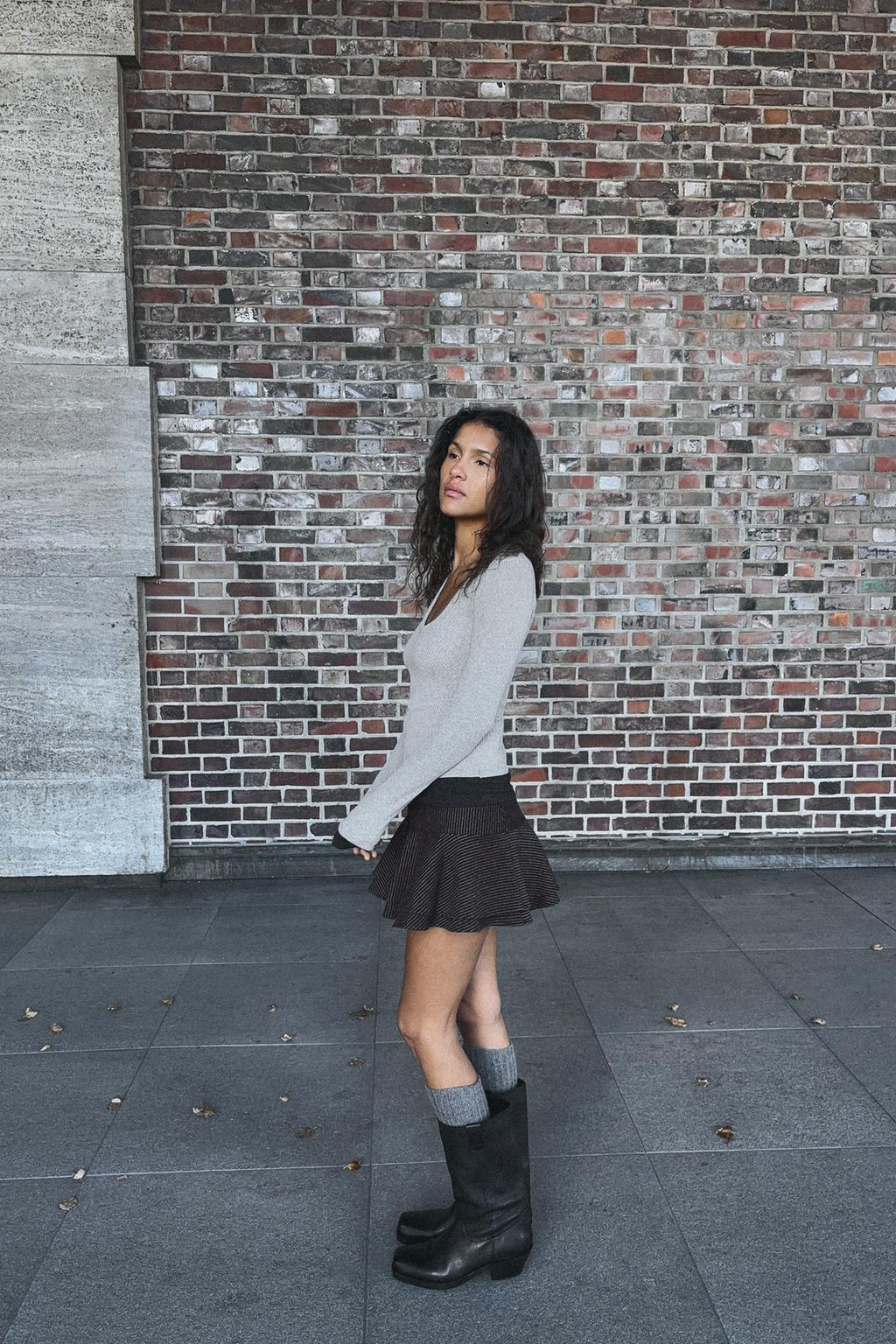 ФУТБОЛКА С ЭФФЕКТОМ ДВОЙНОЙ ДРАПИРОВКИ