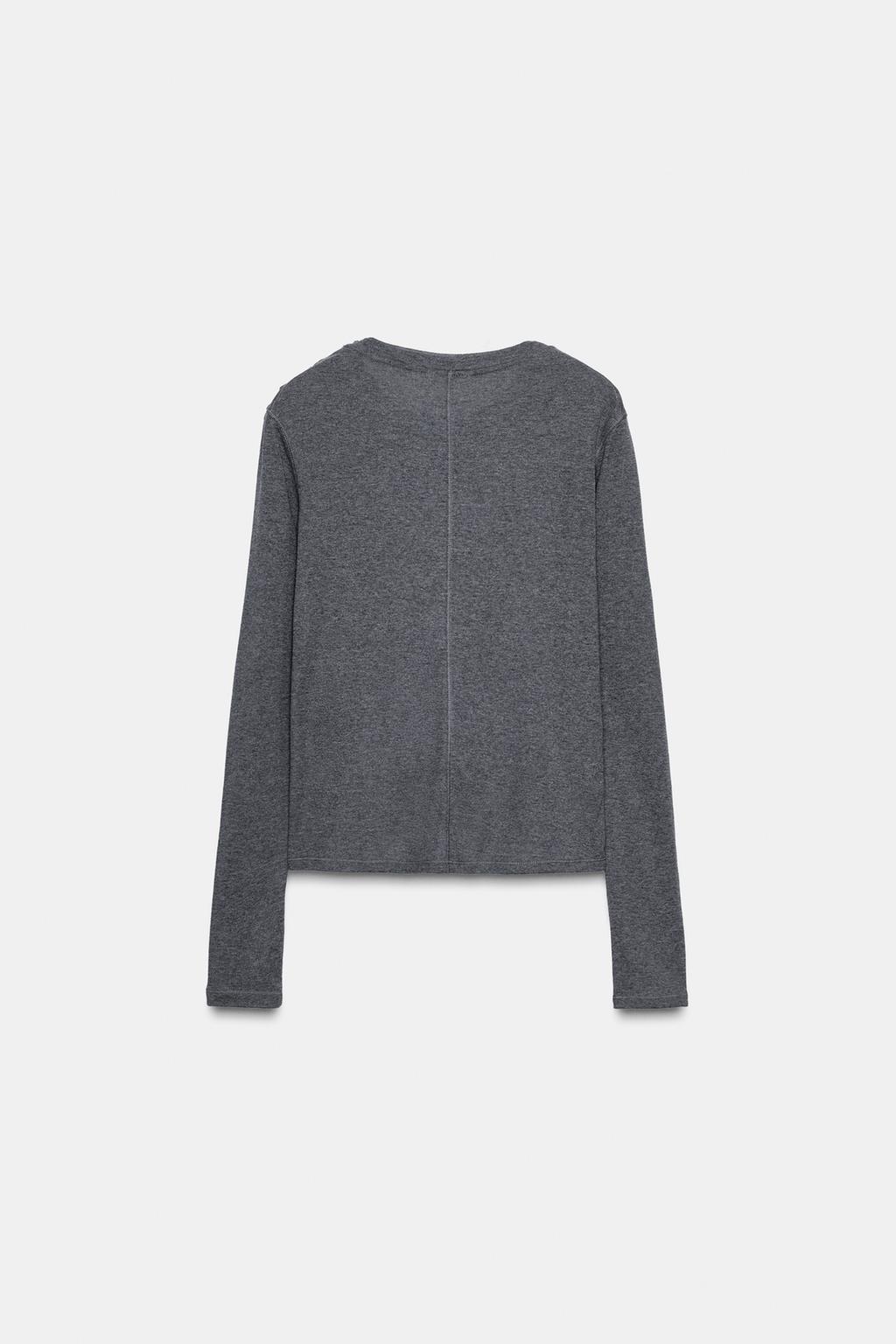 ФУТБОЛКА С ЦВЕТАМИ СПЕРЕДИ