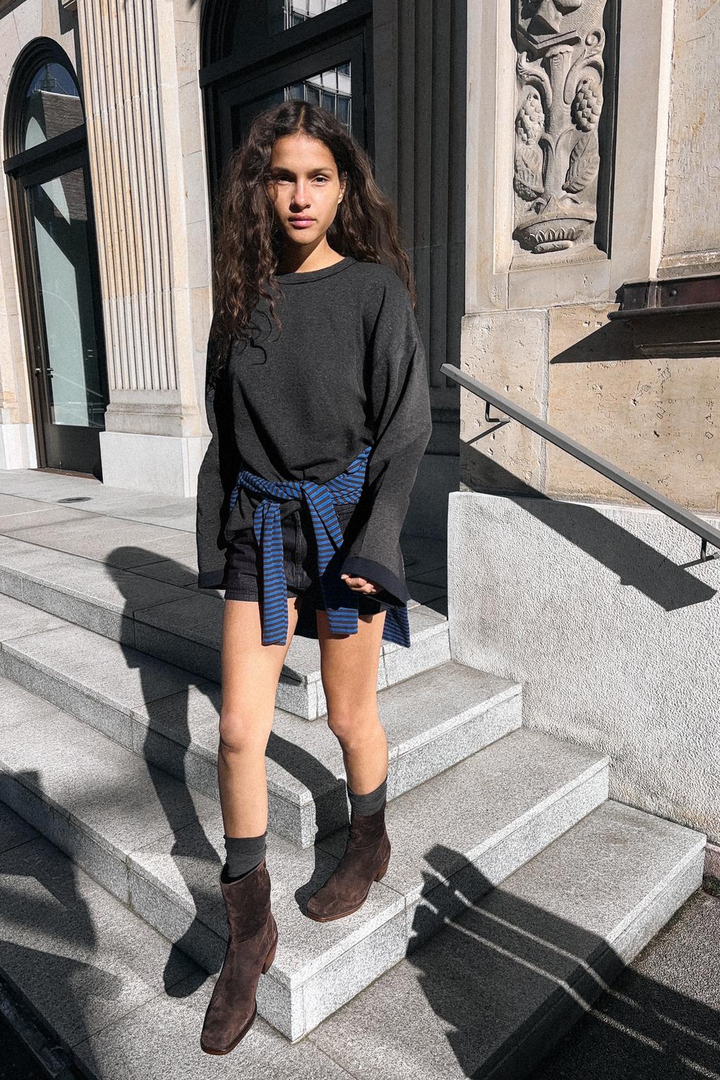 ФУТБОЛКА ОВЕРСАЙЗ С ДЛИННЫМИ РУКАВАМИ