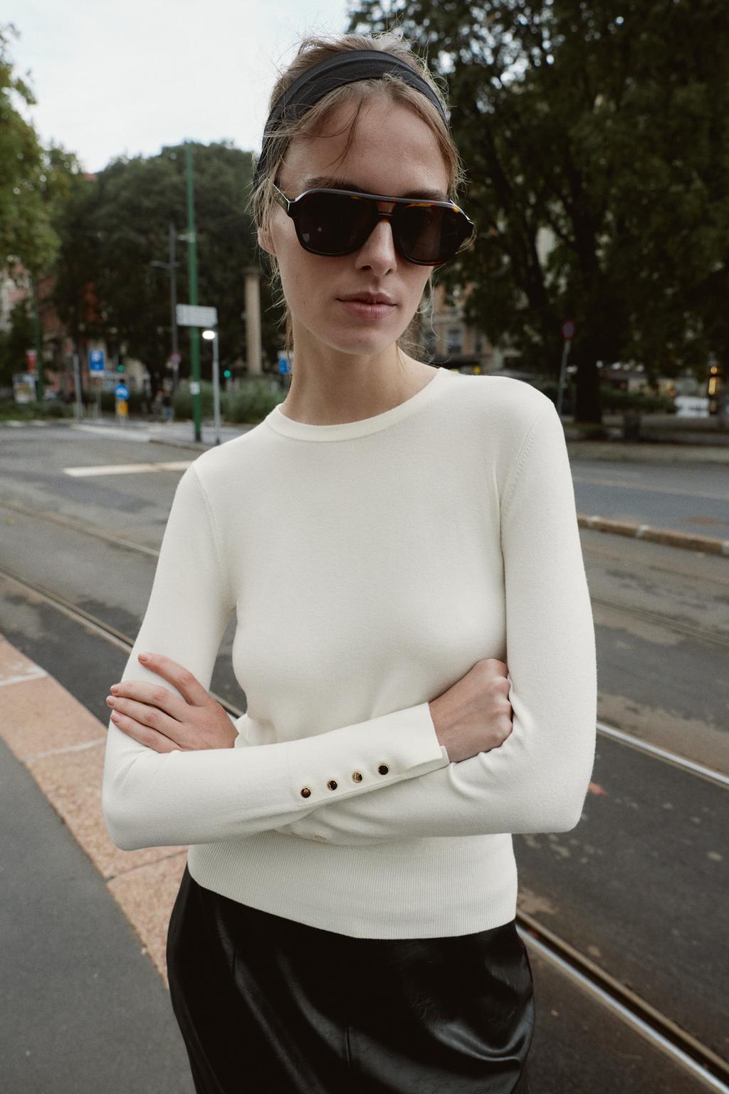 БАЗОВЫЙ ОДНОТОННЫЙ СВИТЕР