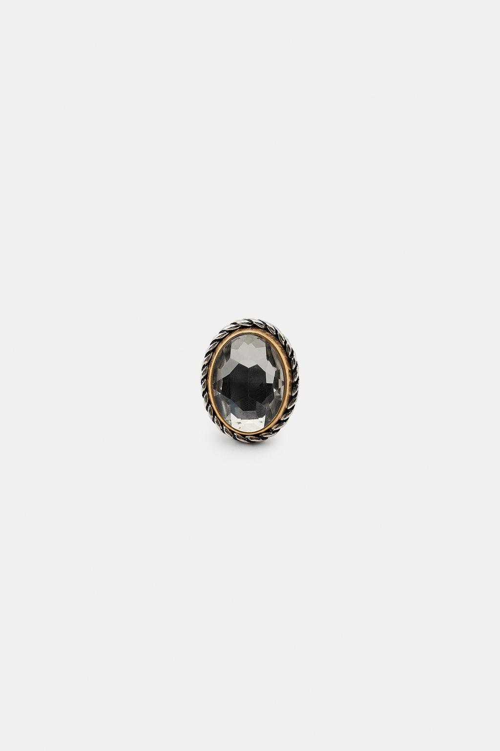 МАКСИ-КОЛЬЦО ОВАЛЬНОЙ ФОРМЫ С КОНТРАСТНЫМ КАМНЕМ