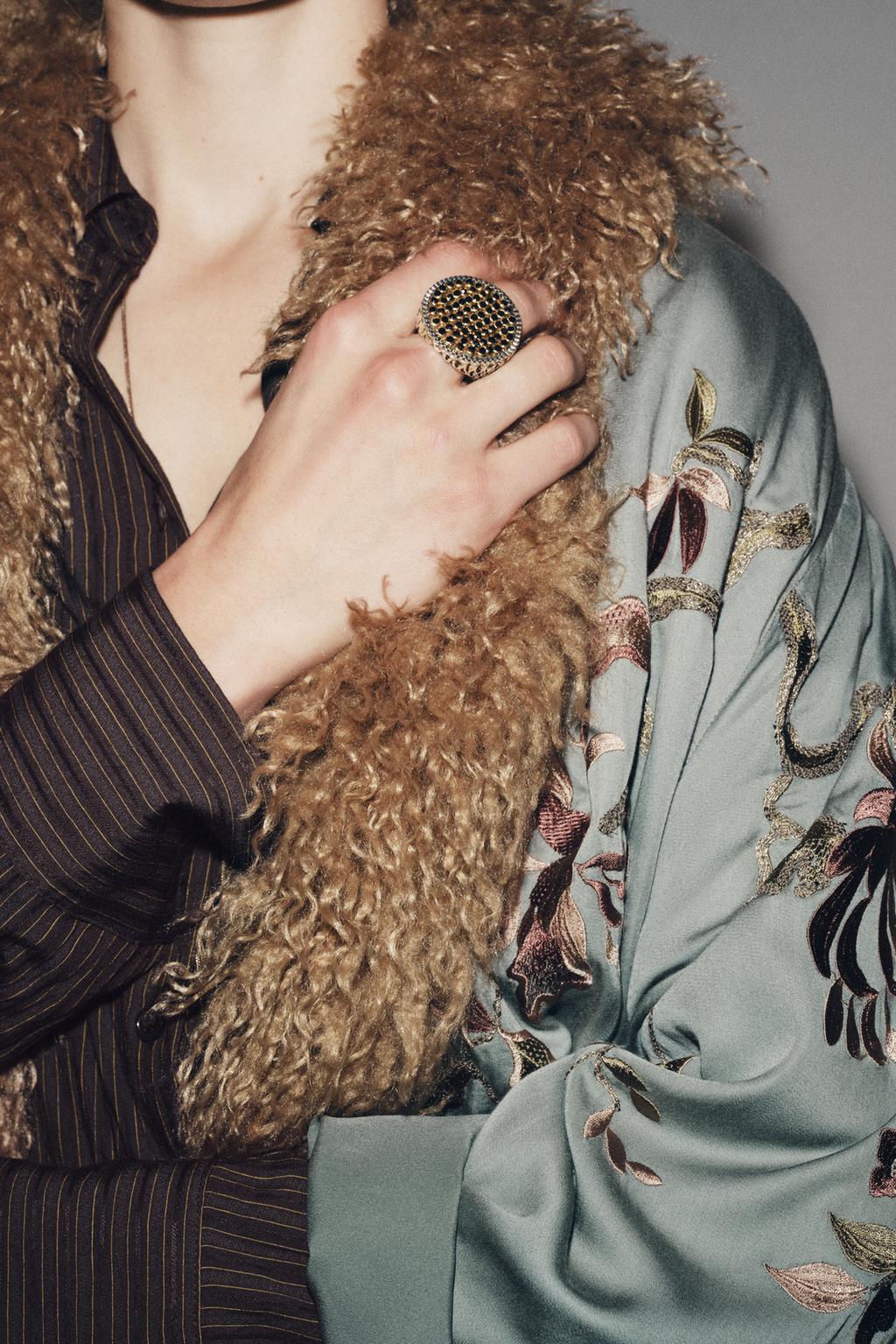 МАКСИ-КОЛЬЦО КРУГЛОЕ С БЛЕСТКАМИ