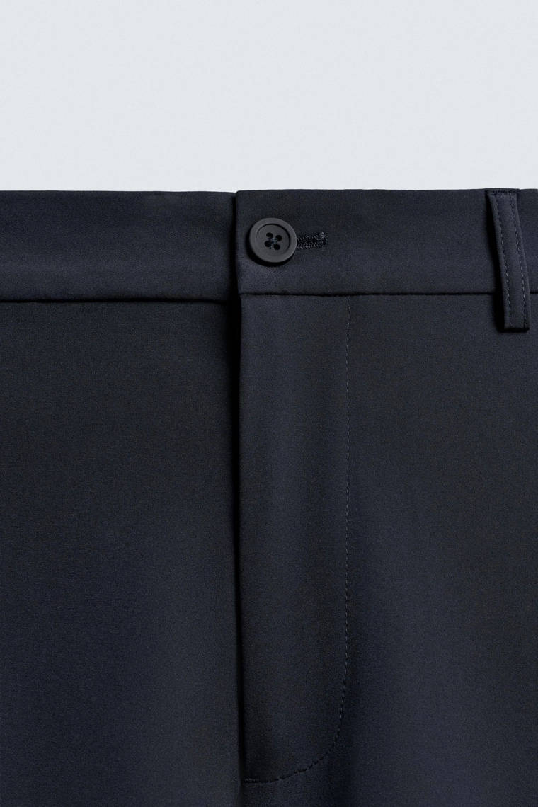 БРЮКИ ИЗ РЕЛЬЕФНОЙ ТКАНИ КОМФОРТНОГО КРОЯ