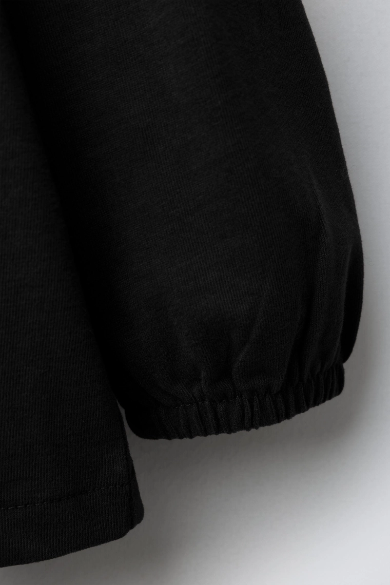 ФУТБОЛКА С БОЛЬШИМ ОТЛОЖНЫМ ВОРОТНИКОМ И ВЫШИВКОЙ