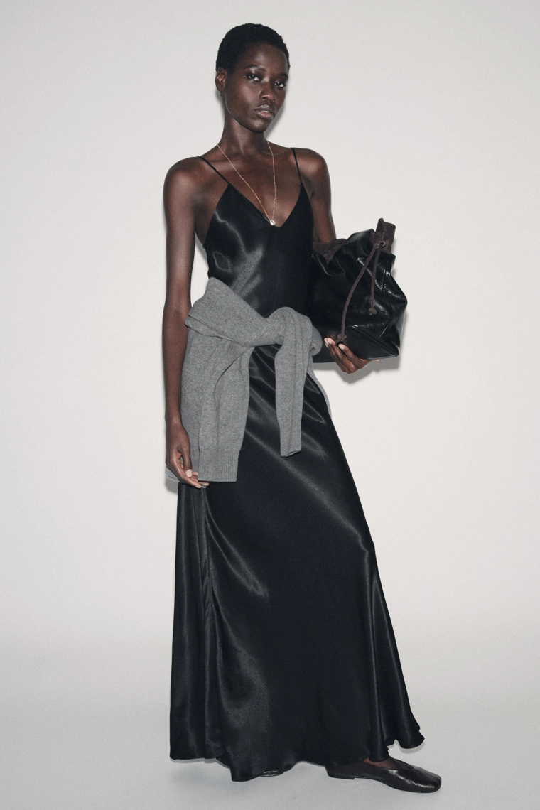 Черное платье