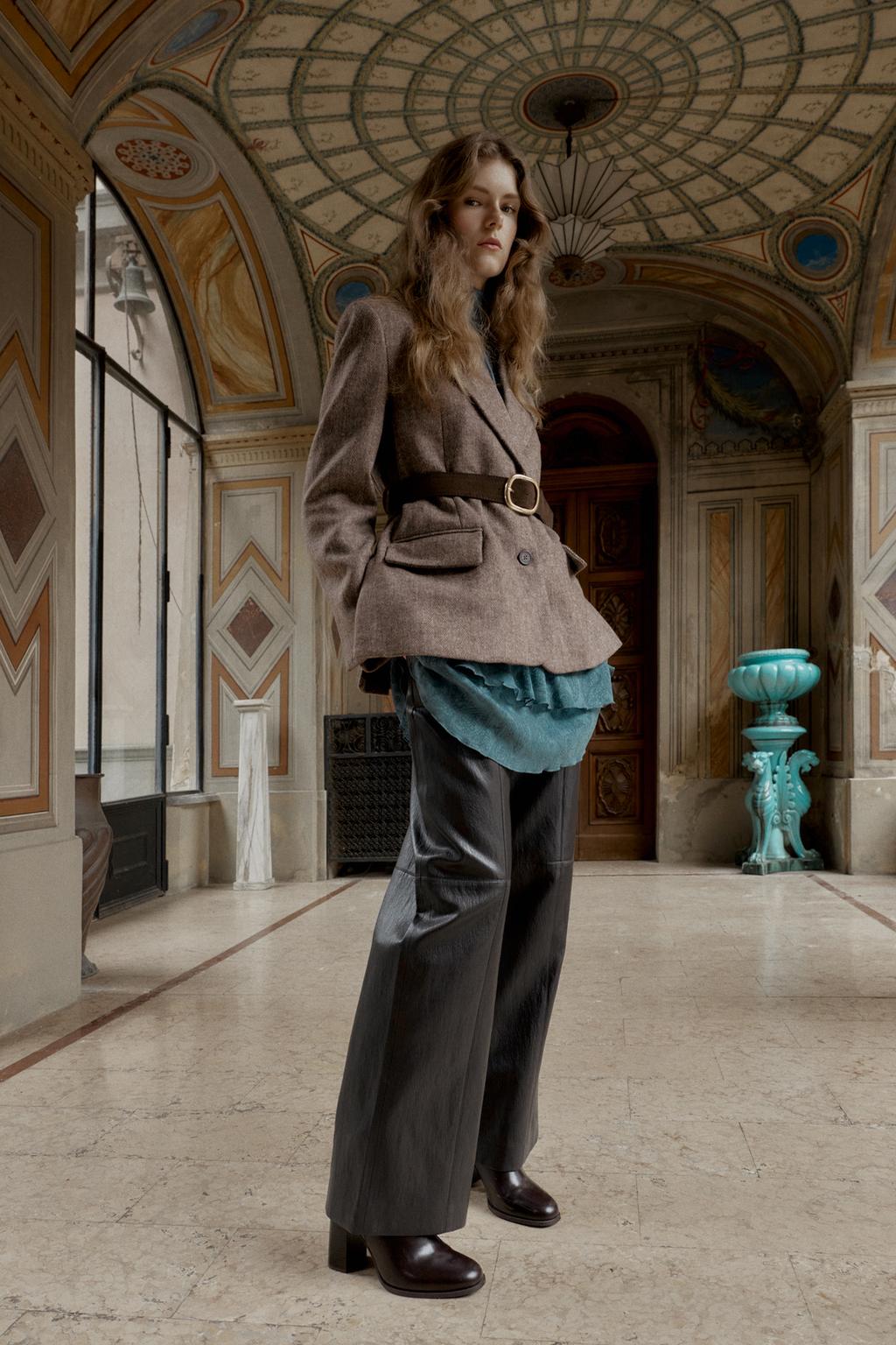 БЛЕЙЗЕР В ЕЛОЧКУ С ПОЯСОМ