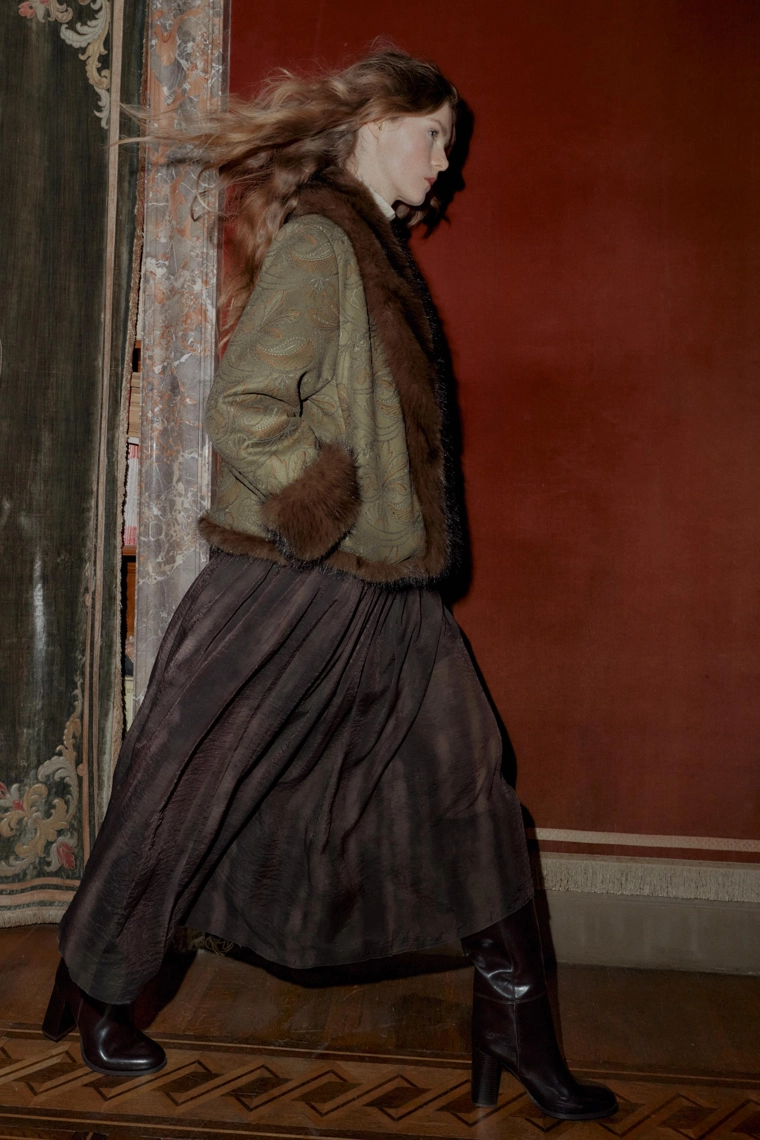 ЮБКА МИДИ С РАЗМЫТЫМ ПРИНТОМ И РЕМНЕМ