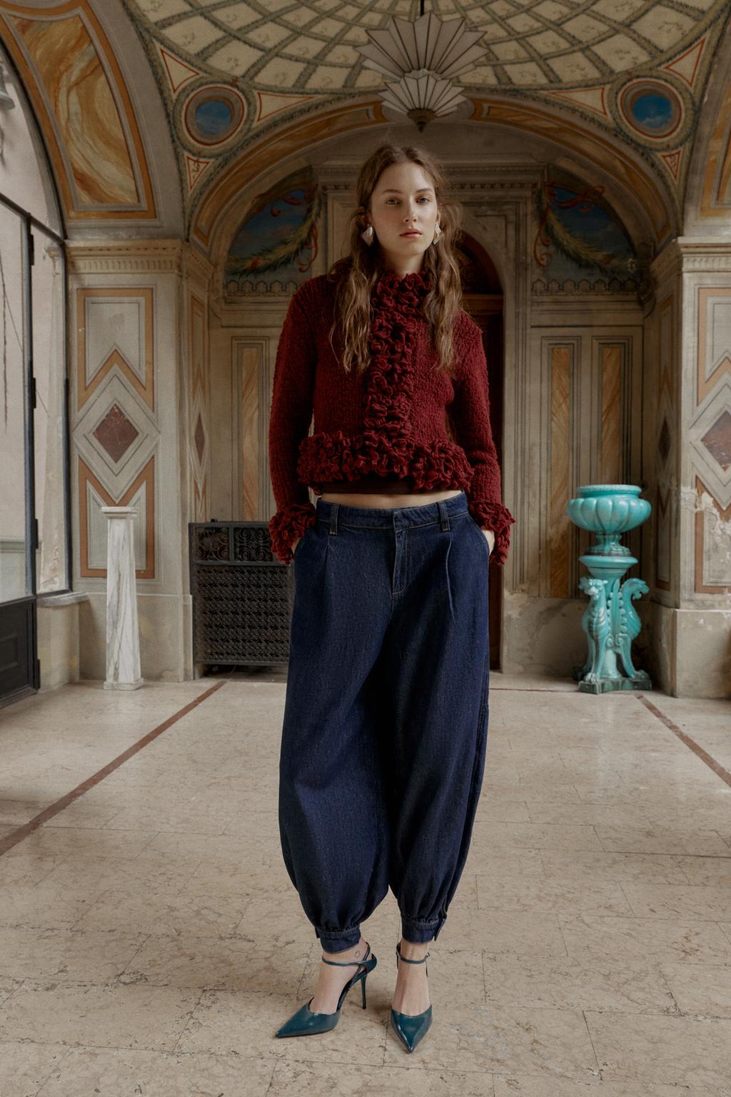 ВЯЗАНЫЙ ЖАКЕТ С БАХРОМОЙ