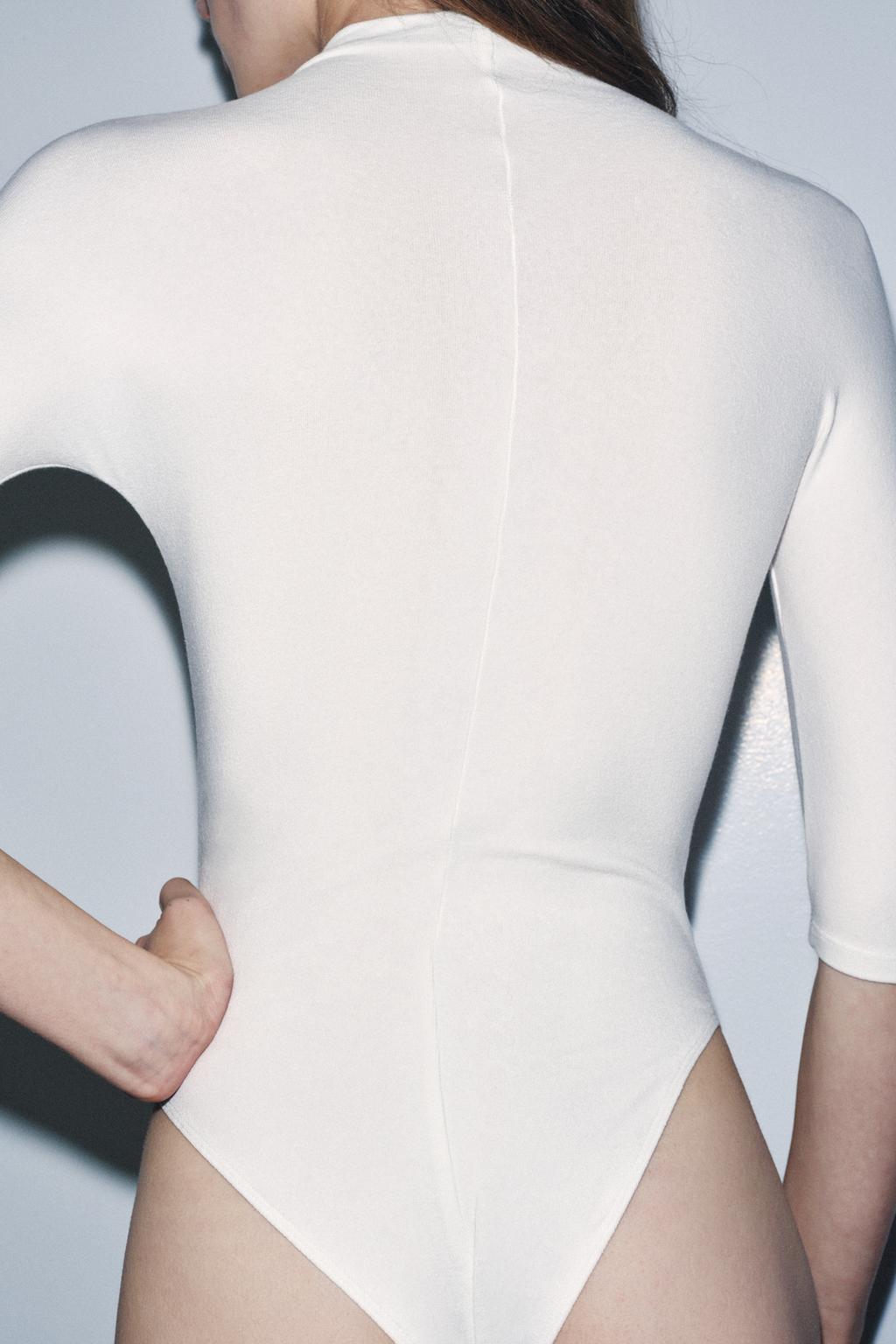 БОДИ В ДЕРЕВЕНСКОМ СТИЛЕ С ВЫСОКИМ ВОРОТНИКОМ