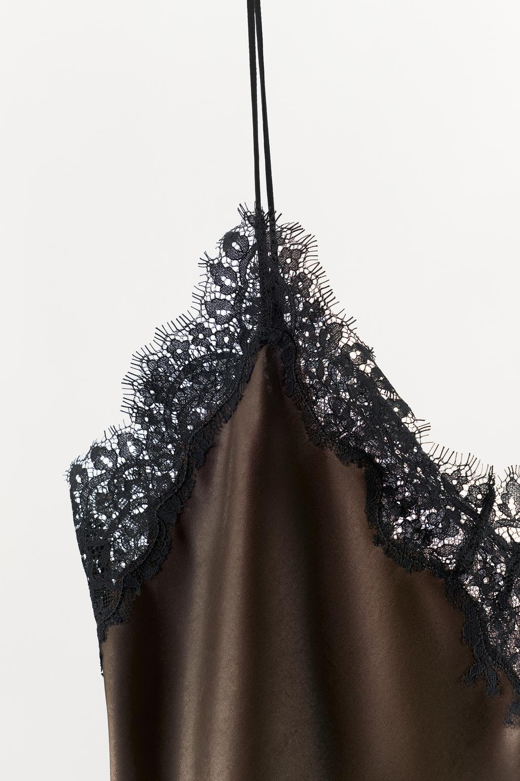 АТЛАСНЫЙ ТОП С КРУЖЕВОМ