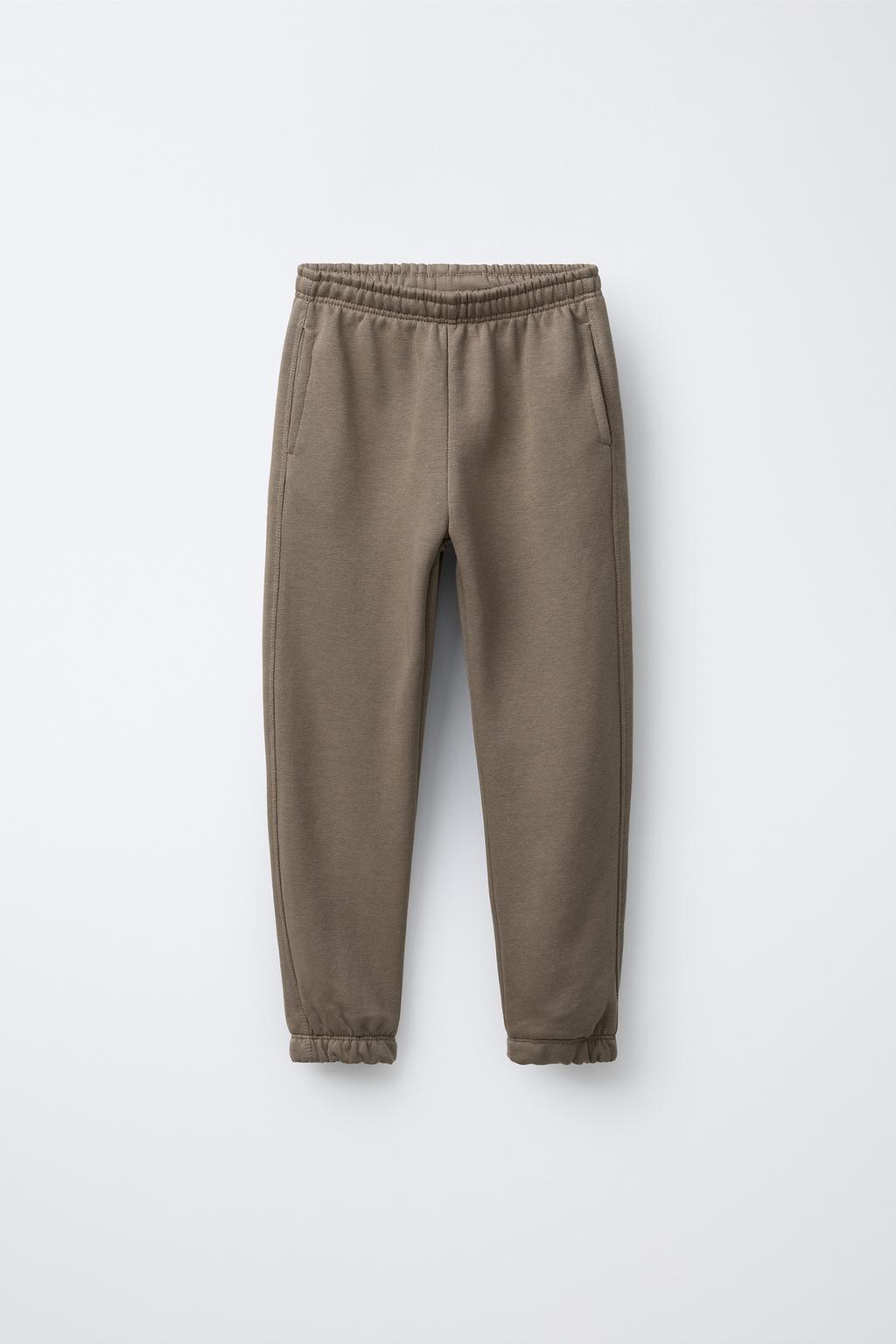 КОМПЛЕКТ ИЗ ТОЛСТОВКИ И ДЖОГГЕРОВ С ТЕКСТОВОЙ НАШИВКОЙ