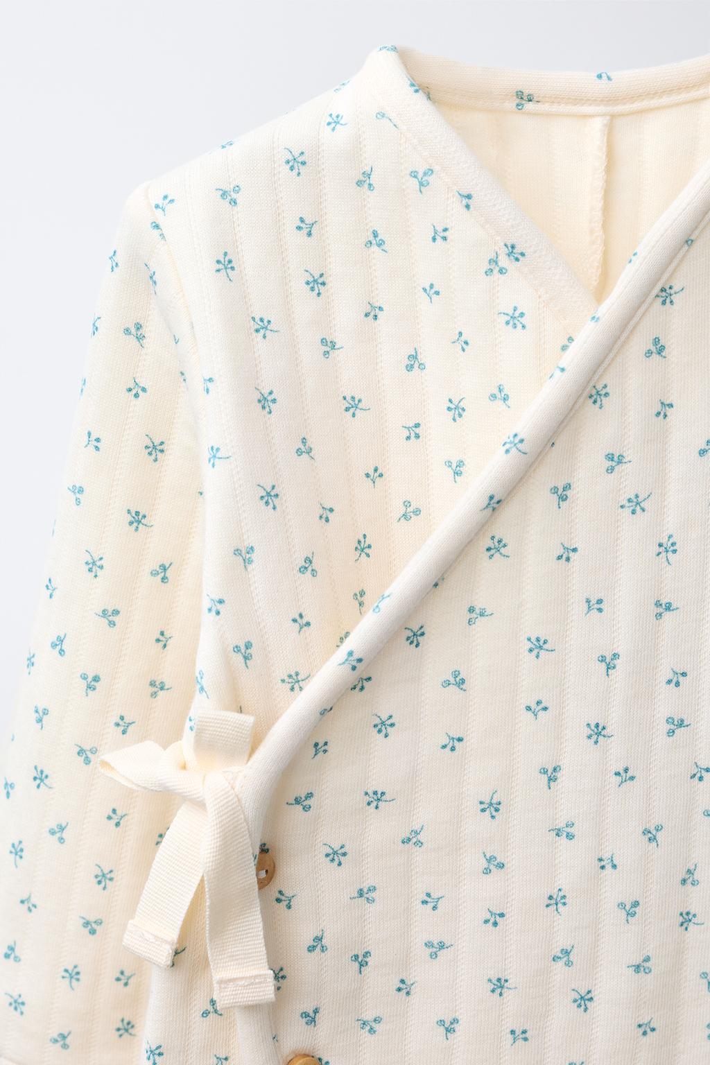 Стёганный комбинезон с v-образным вырезом