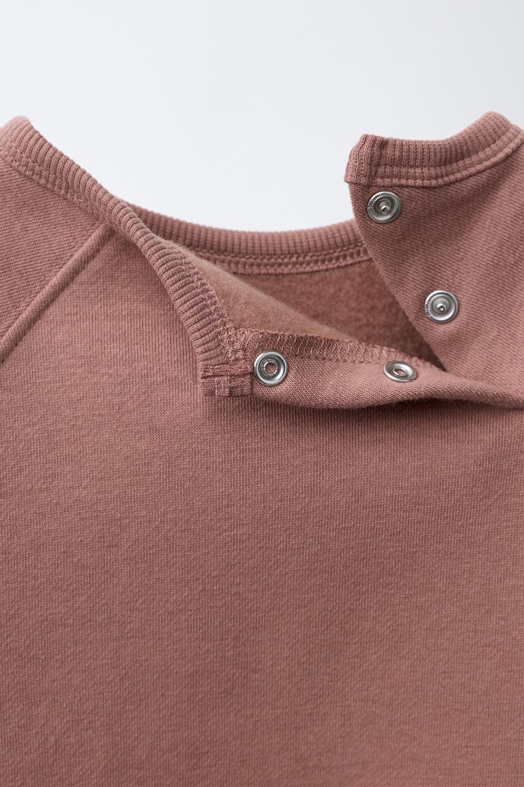 КОМПЛЕКТ ИЗ ТОЛСТОВКИ И ОДНОТОННЫХ ЛЕГИНСОВ