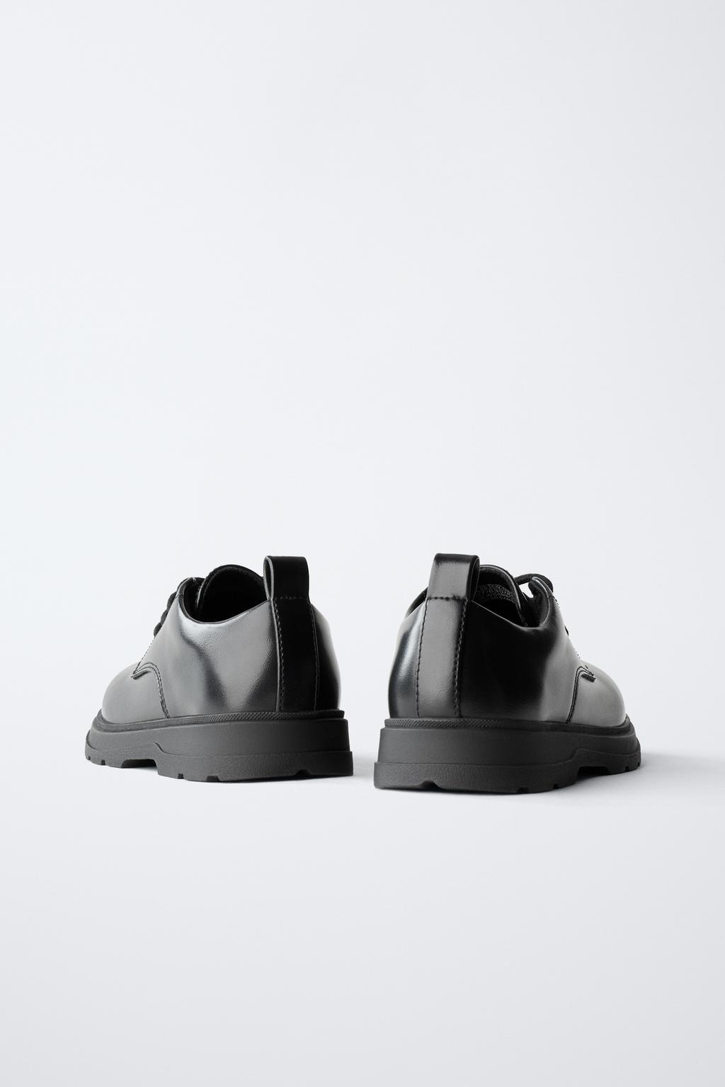 ТУФЛИ-ДЕРБИ НА РИФЛЕНОЙ ПОДОШВЕ