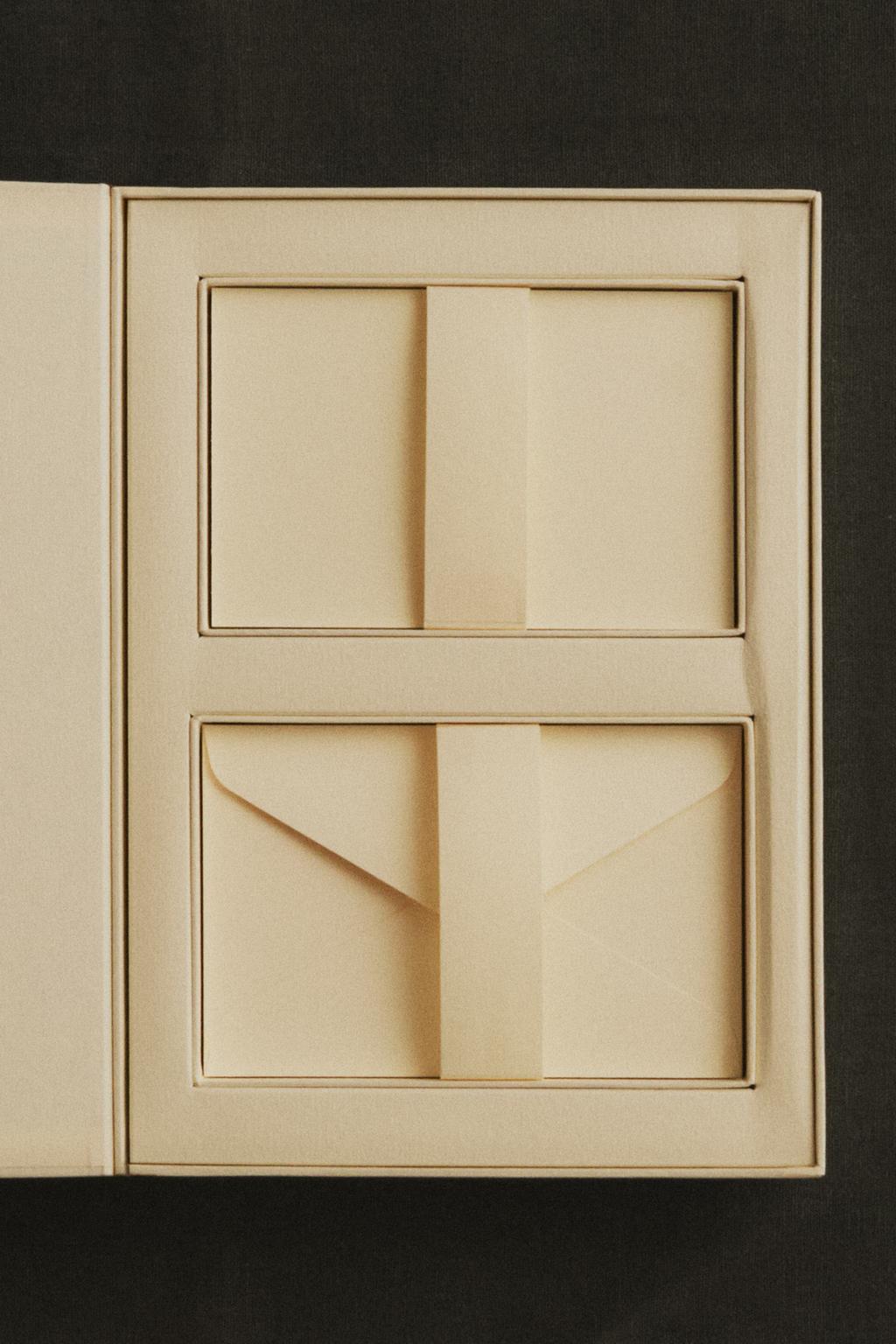 Новогодний бумажный почтовый ящик