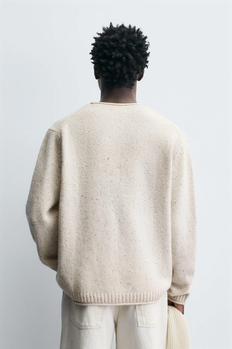 ШЕРСТЯНОЙ СВИТЕР С ПРЯЖЕЙ