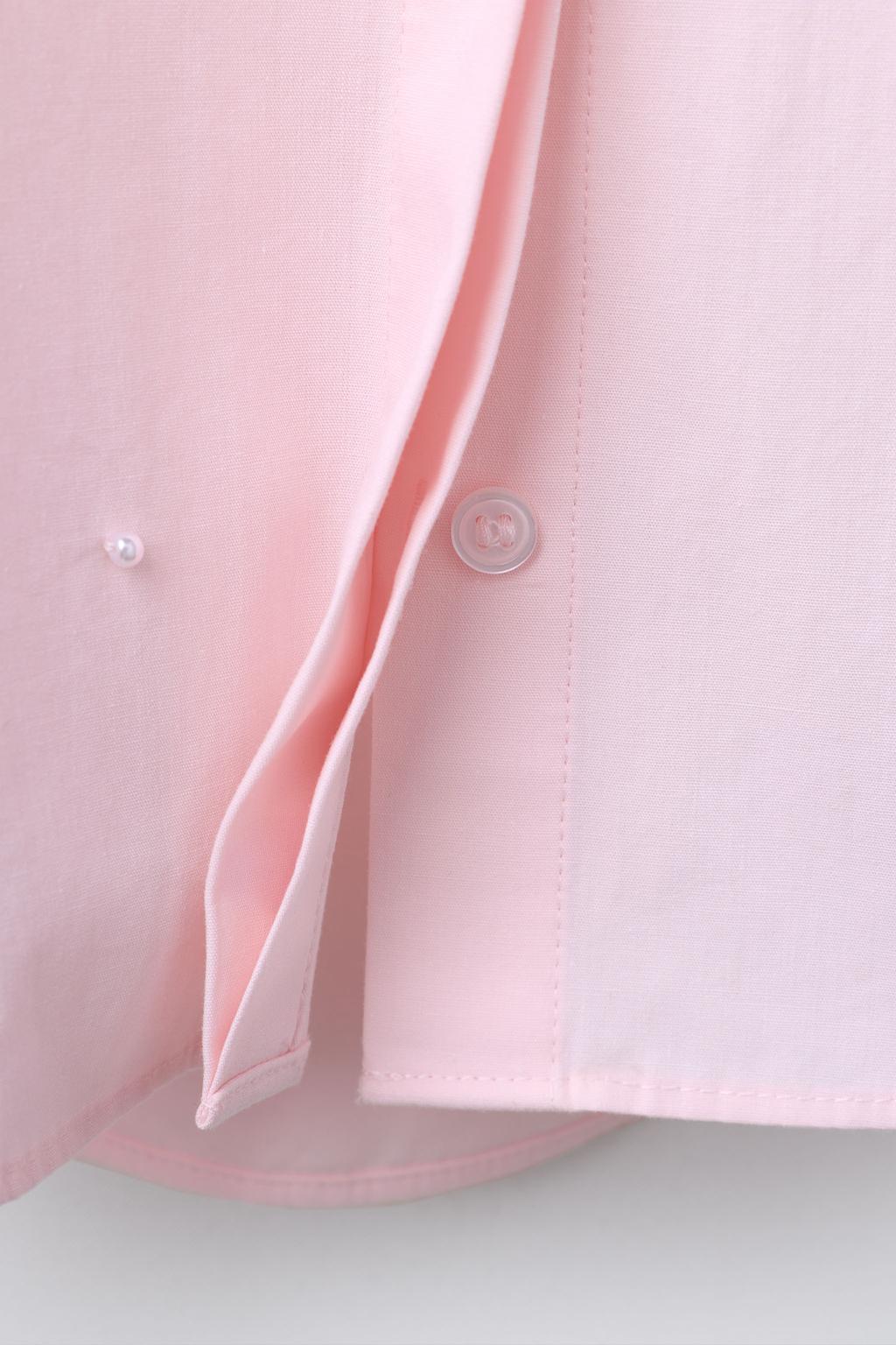 РУБАШКА ИЗ ПОПЛИНА С БАНТОМ И БУСИНАМИ