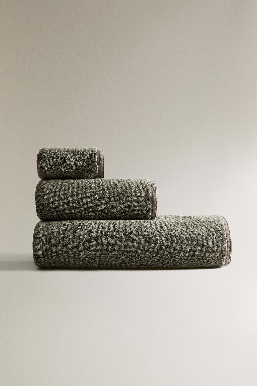 Полотенце для ванны с двойной стежкой