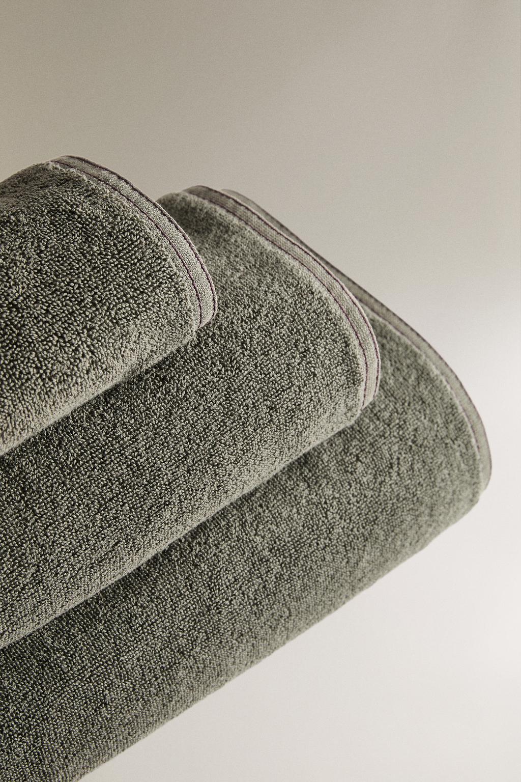 Полотенце для ванны с двойной стежкой