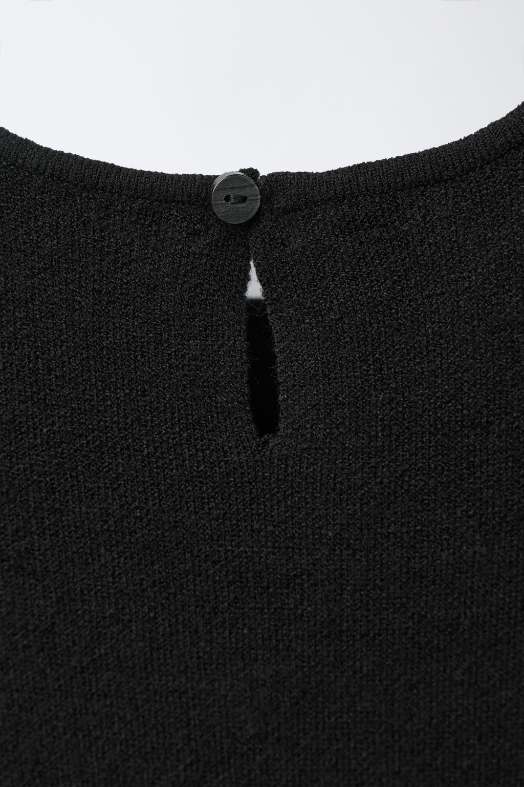 ТРИКОТАЖНОЕ ПЛАТЬЕ С БЛЕСТЯЩИМ БАНТОМ