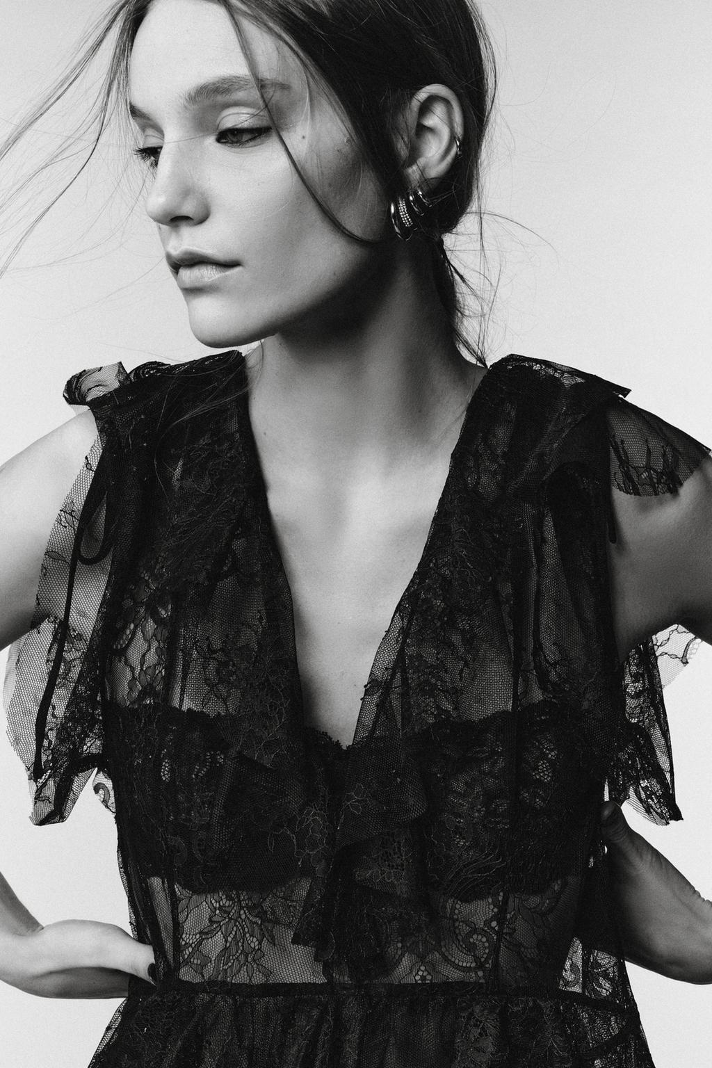 КРУЖЕВНОЕ ПЛАТЬЕ МИДИ — LIMITED EDITION