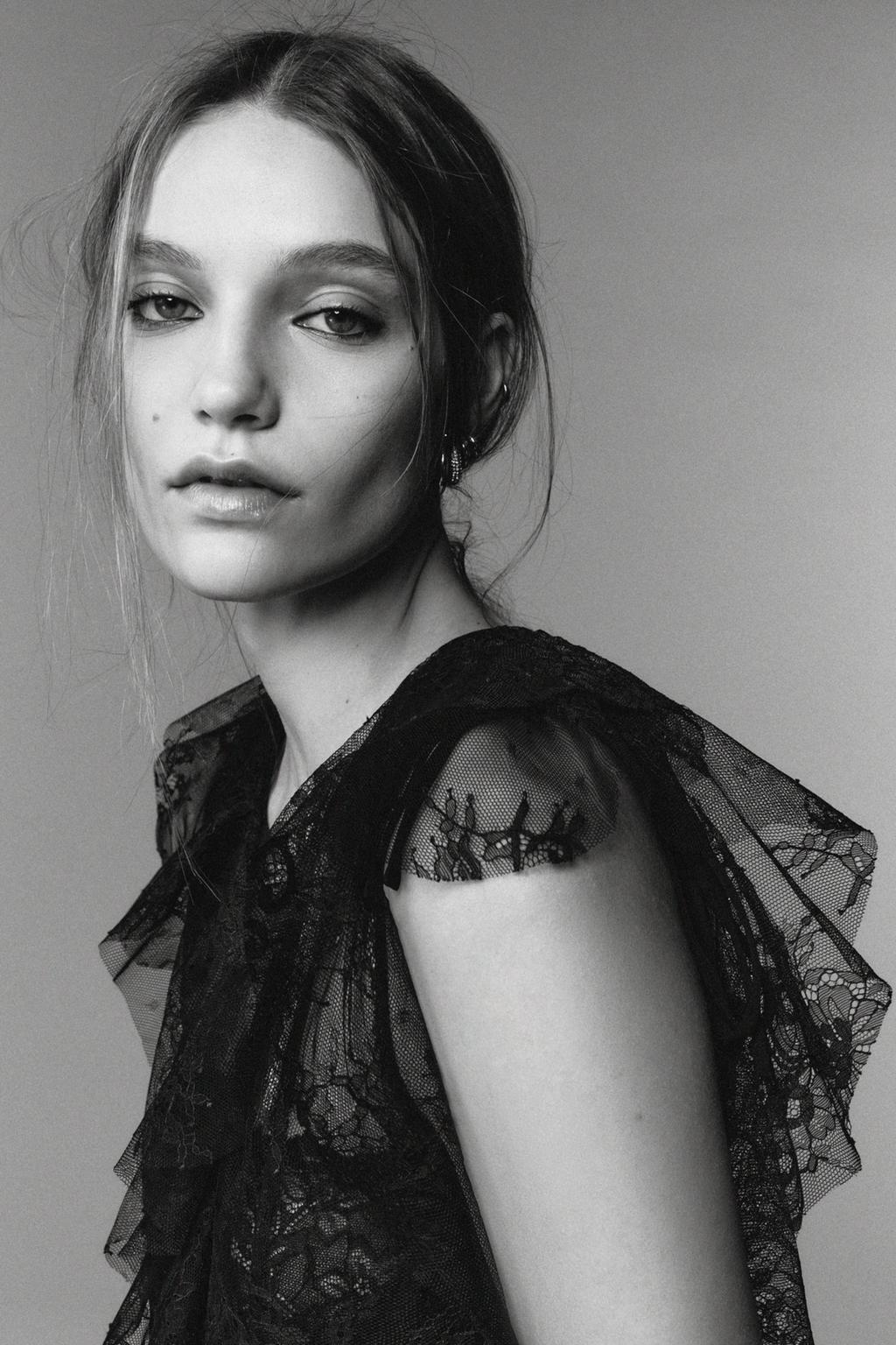 КРУЖЕВНОЕ ПЛАТЬЕ МИДИ — LIMITED EDITION