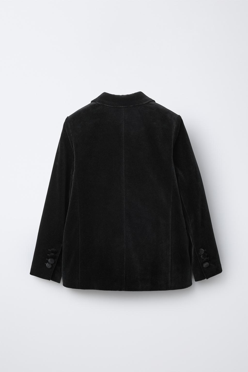 КОСТЮМНЫЙ БЛЕЙЗЕР ИЗ БАРХАТА