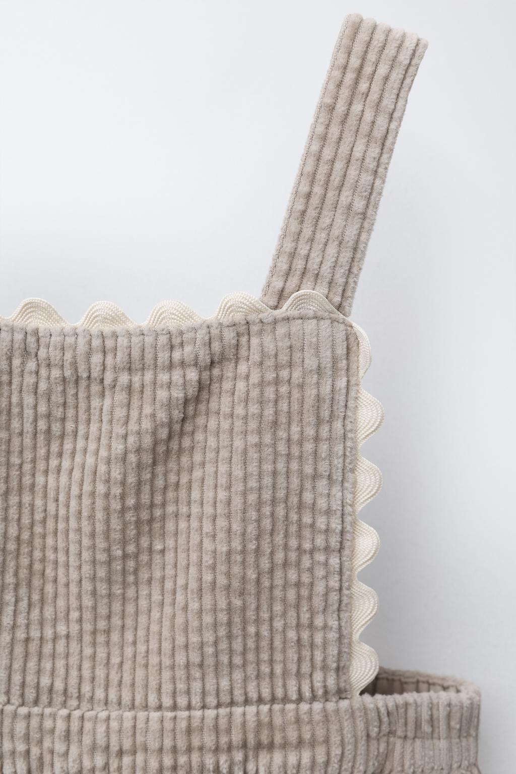 ДЛИННЫЙ ВЕЛЬВЕТОВЫЙ КОМБИНЕЗОН С ВОЛНИСТОЙ ОТДЕЛКОЙ