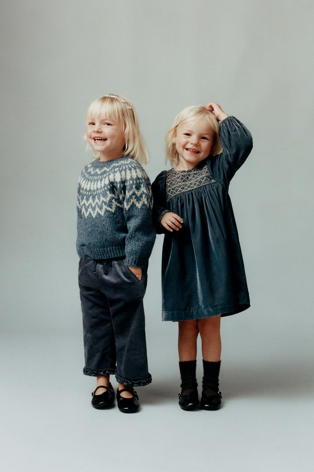 БАРХАТНОЕ ПЛАТЬЕ С ВЫШИВКОЙ