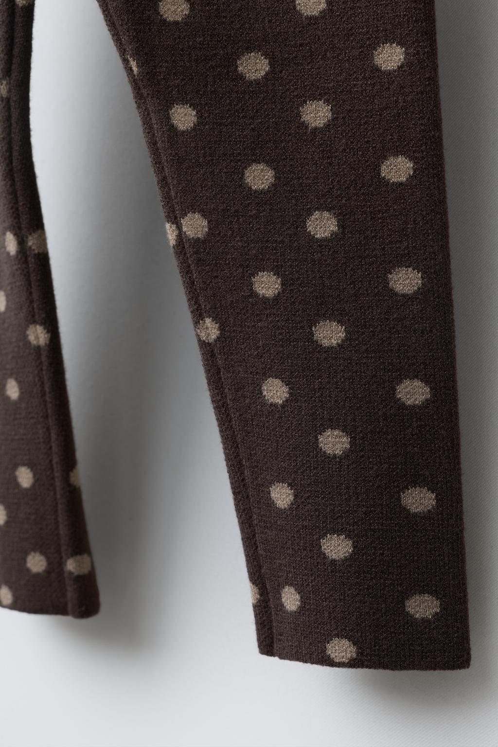 ТРИКОТАЖНЫЕ ЛЕГИНСЫ В ГОРОШЕК