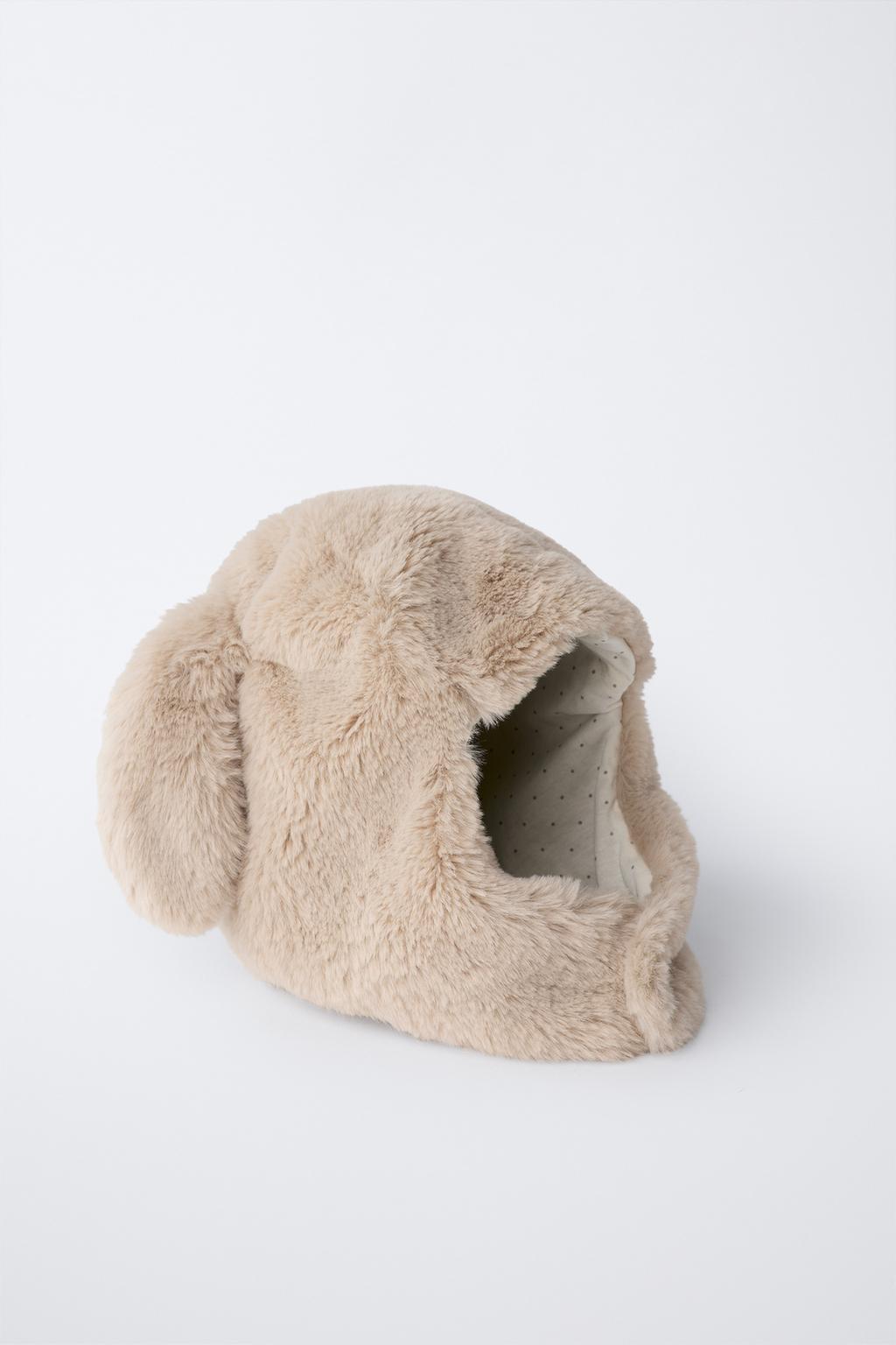 Детям от 3 до 6 лет / шапка из искусственного меха с ушками зайца