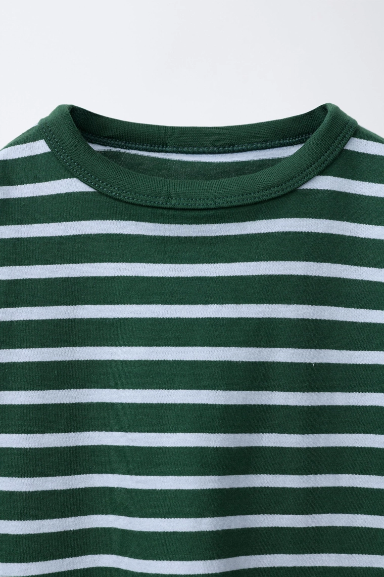 НАБОР ИЗ ДВУХ ФУТБОЛОК: ОДНОТОННАЯ И В ПОЛОСКУ