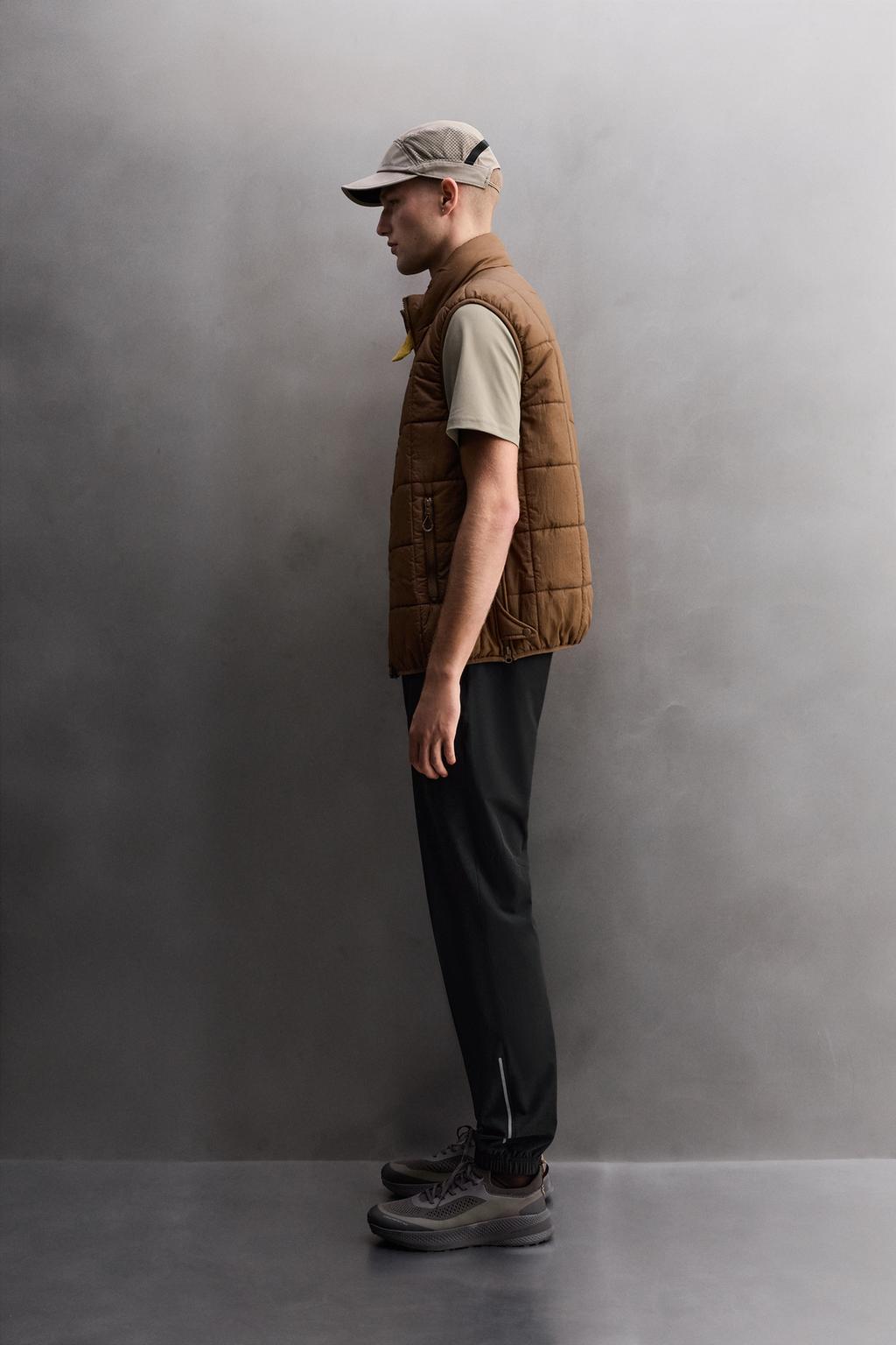 ЛЕГКИЕ БРЮКИ ИЗ ВЫСОКОТЕХНОЛОГИЧНОЙ ТКАНИ