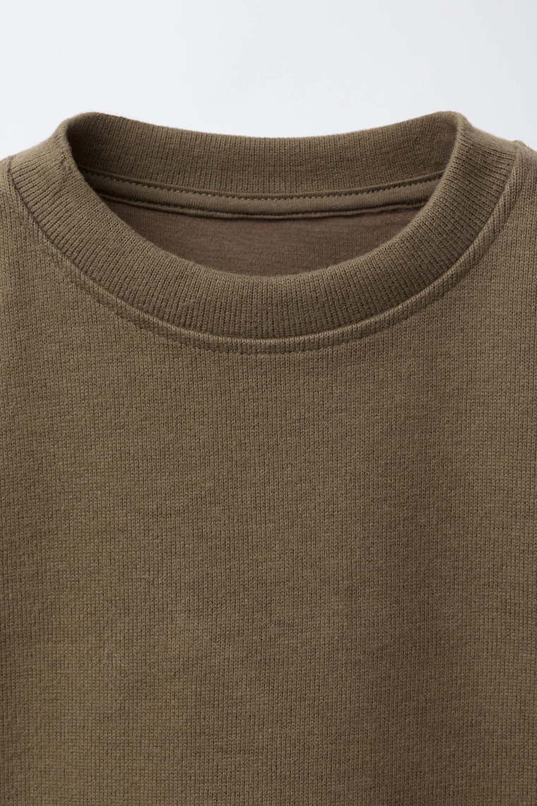 ОДНОТОННЫЙ КОМПЛЕКТ ИЗ ТОЛСТОВКИ И БРЮК-ДЖОГГЕРОВ