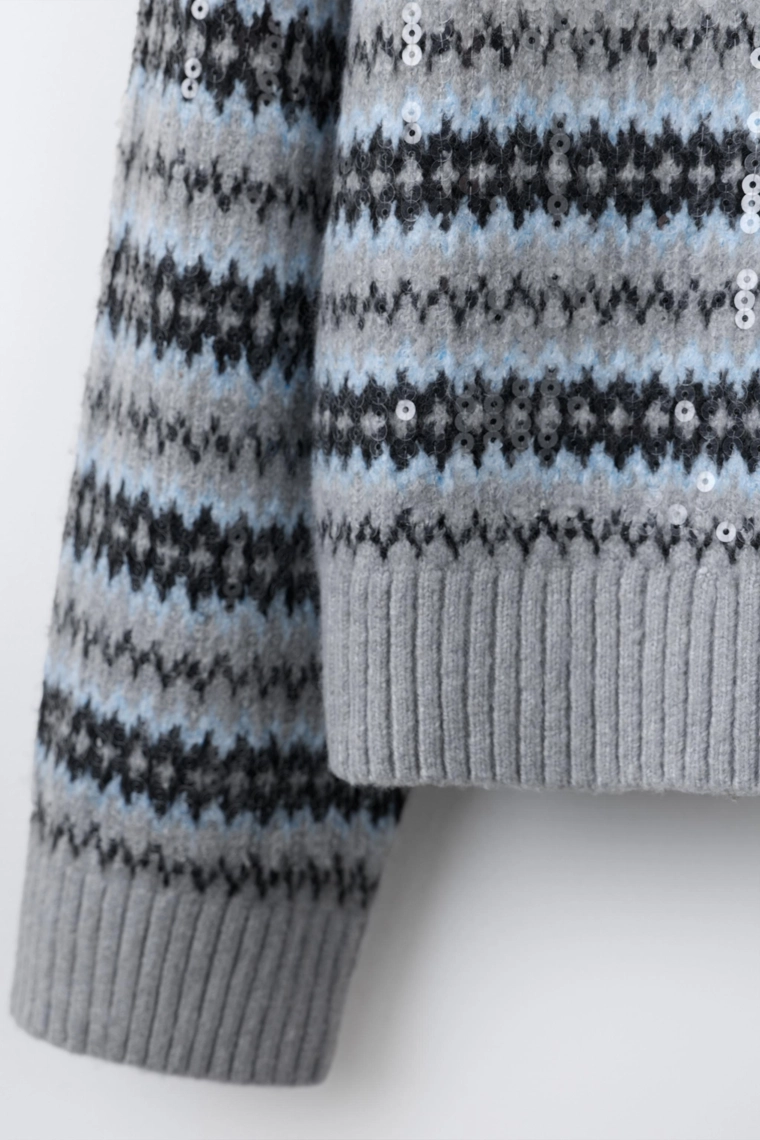 ЖАККАРДОВЫЙ СВИТЕР С ПАЙЕТКАМИ