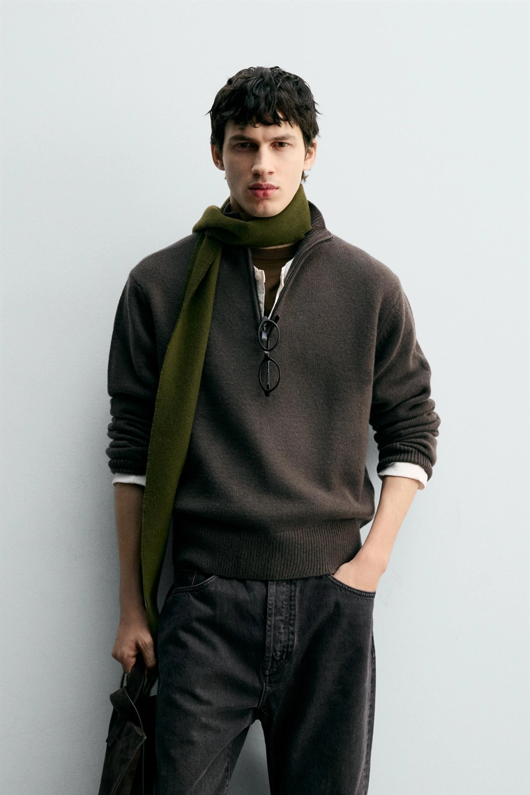 ШЕРСТЯНОЙ СВИТЕР СО СТОЙКОЙ НА МОЛНИИ