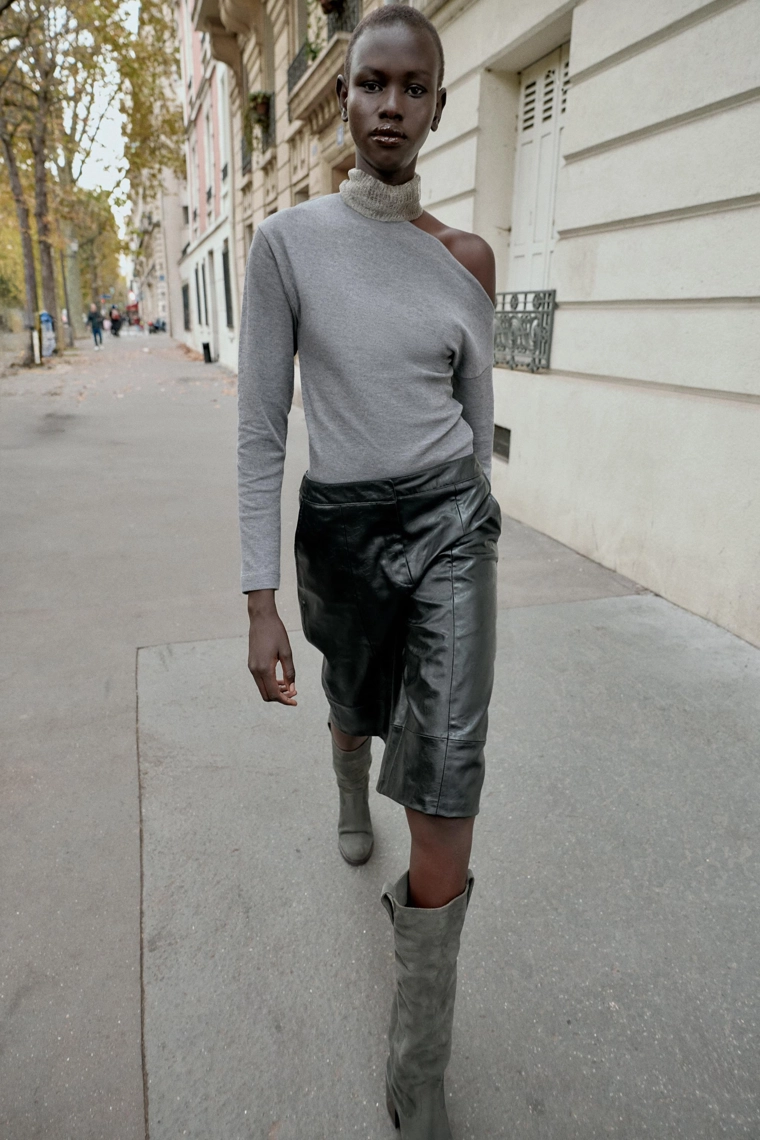 МЯГКИЙ ТОП АСИММЕТРИЧНОГО КРОЯ