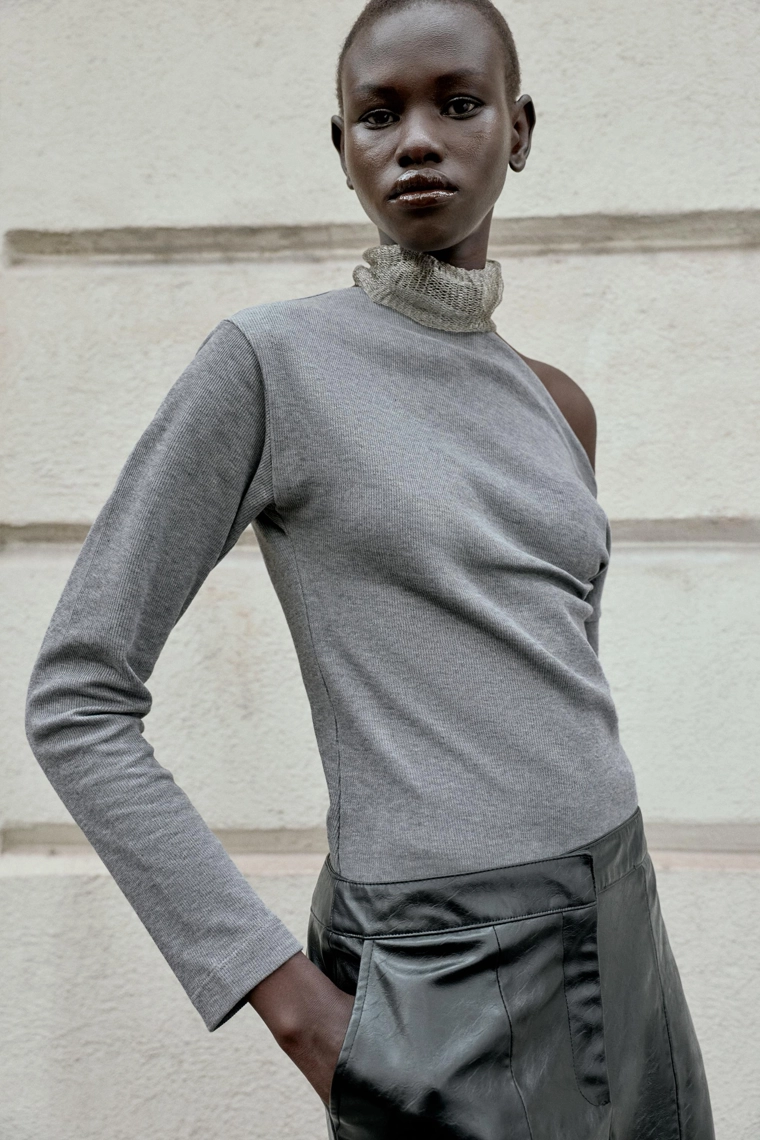 МЯГКИЙ ТОП АСИММЕТРИЧНОГО КРОЯ