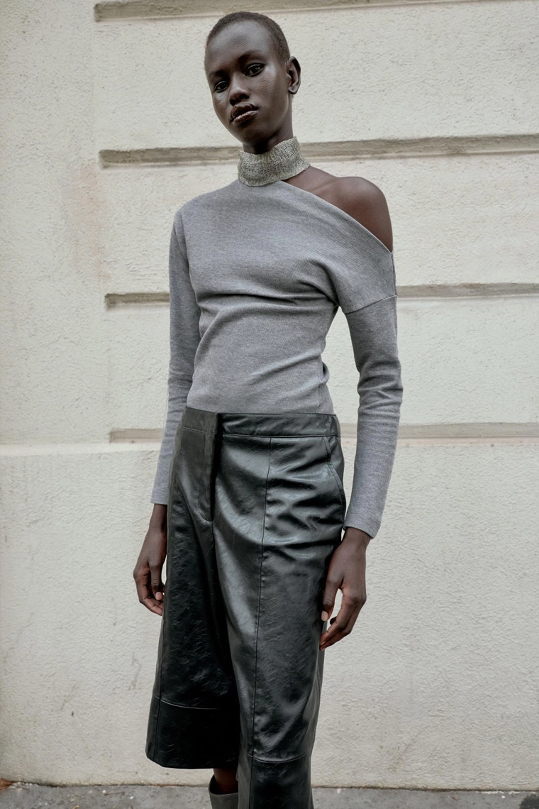 МЯГКИЙ ТОП АСИММЕТРИЧНОГО КРОЯ