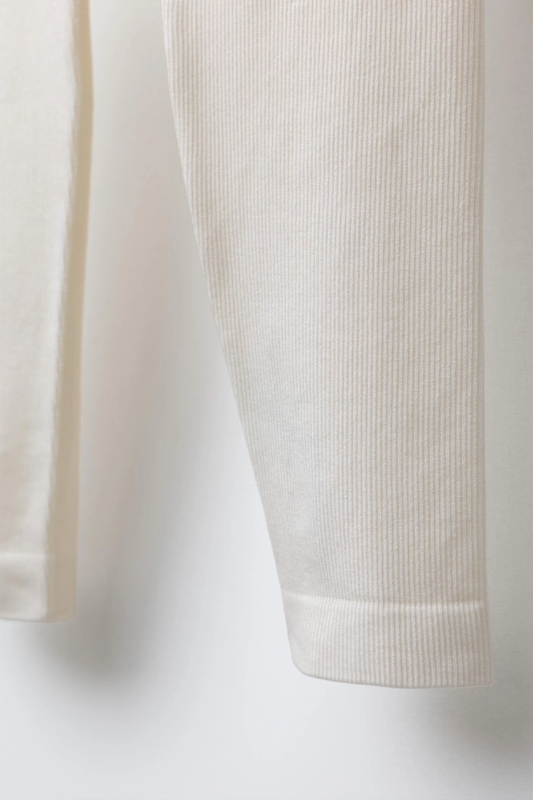 Рифленые леггинсы с тисненым лозунгом