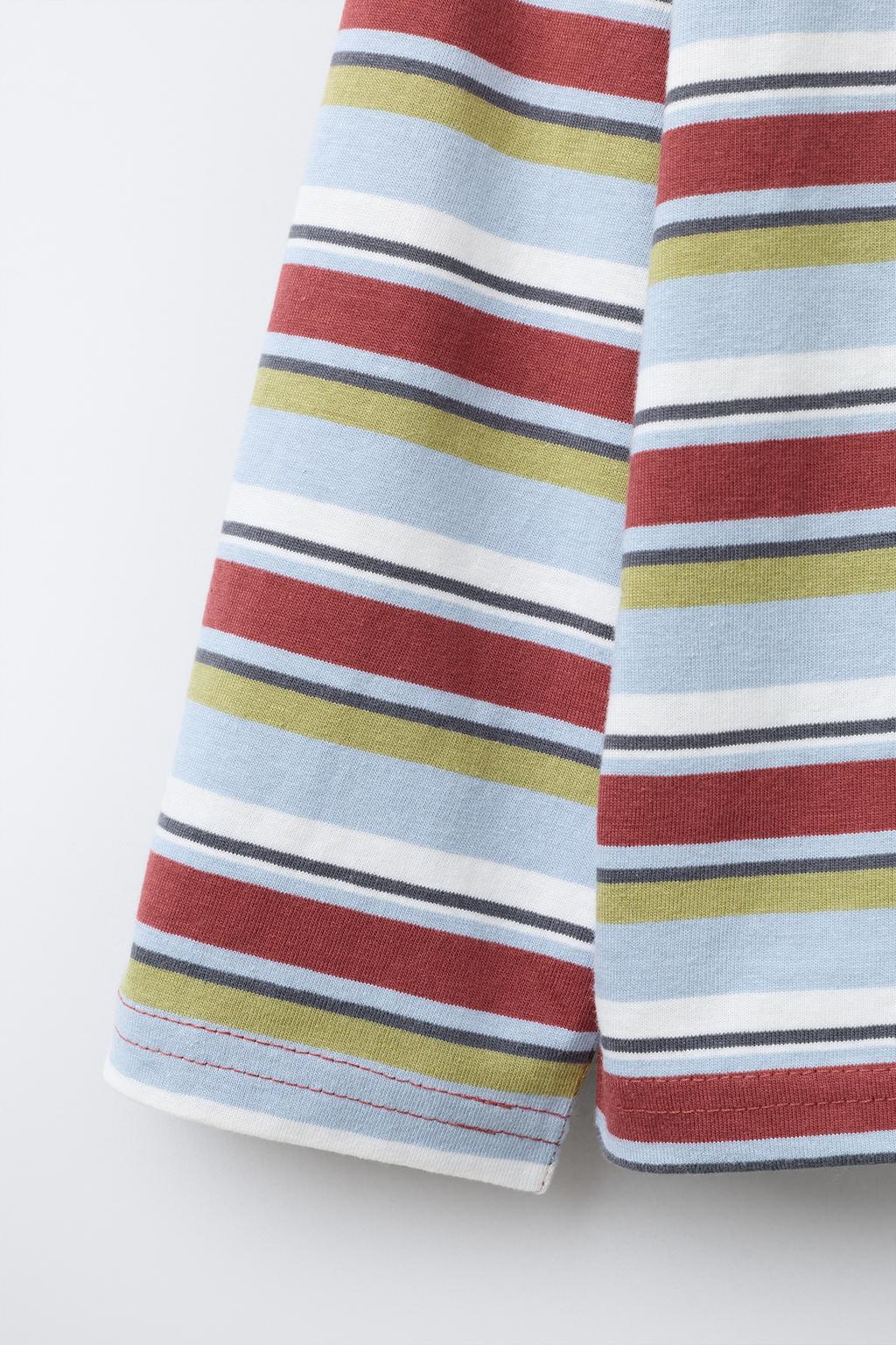 ФУТБОЛКА В ПОЛОСКУ