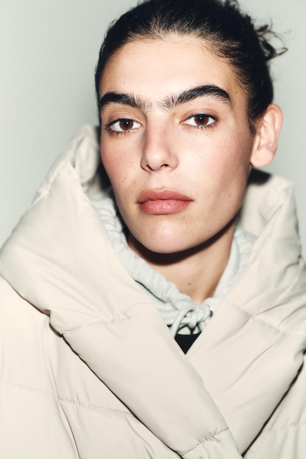 СТЕГАНАЯ КУРТКА С КАПЮШОНОМ WATER REPELLENT