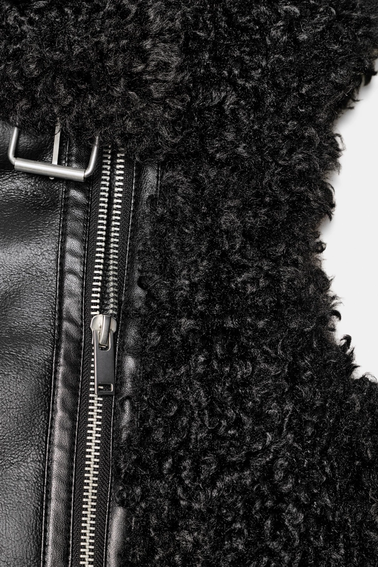 Жилет из меха искусственного овчины zw collection с обратной стороной