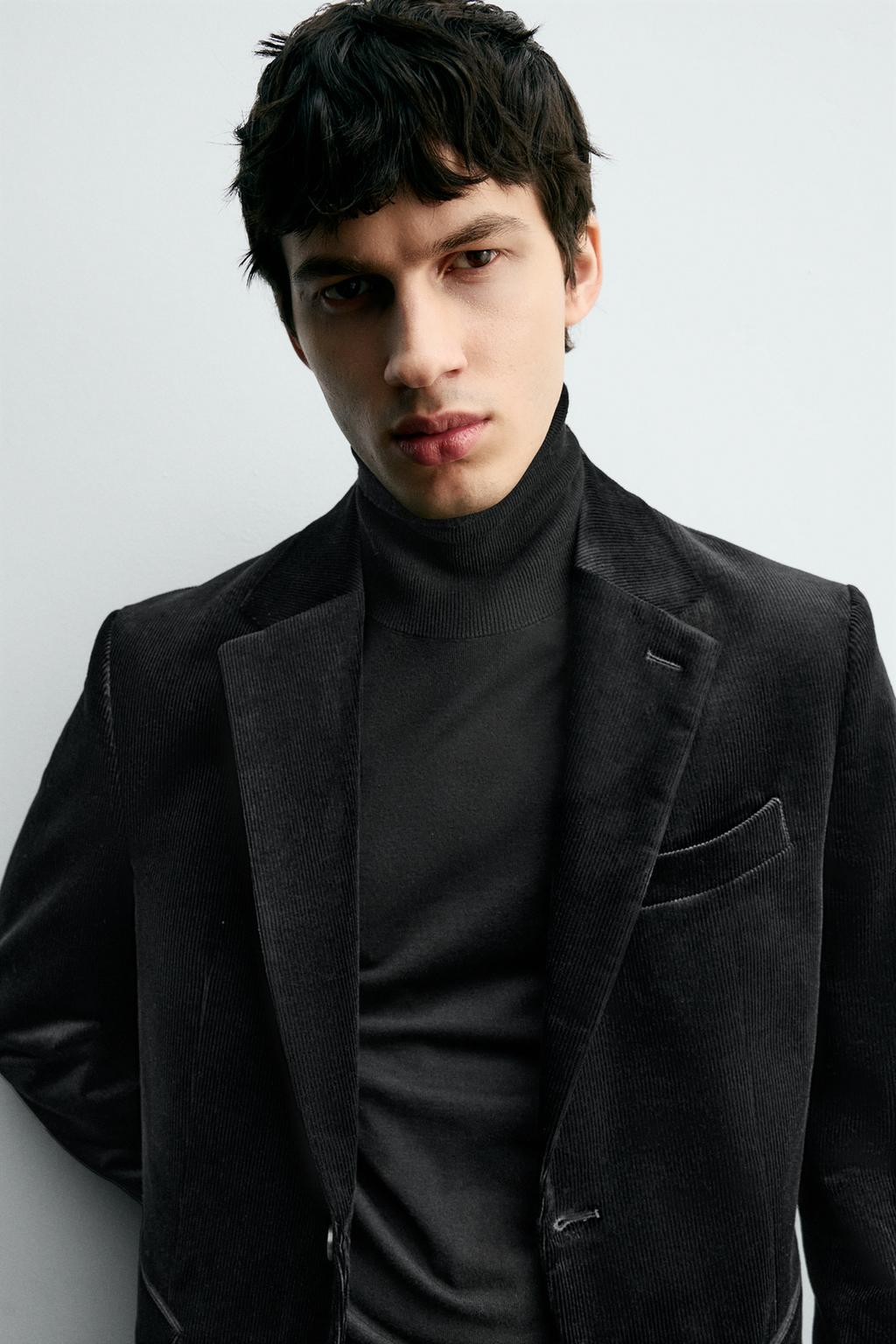 БЛЕЙЗЕР ИЗ ВЕЛЬВЕТА