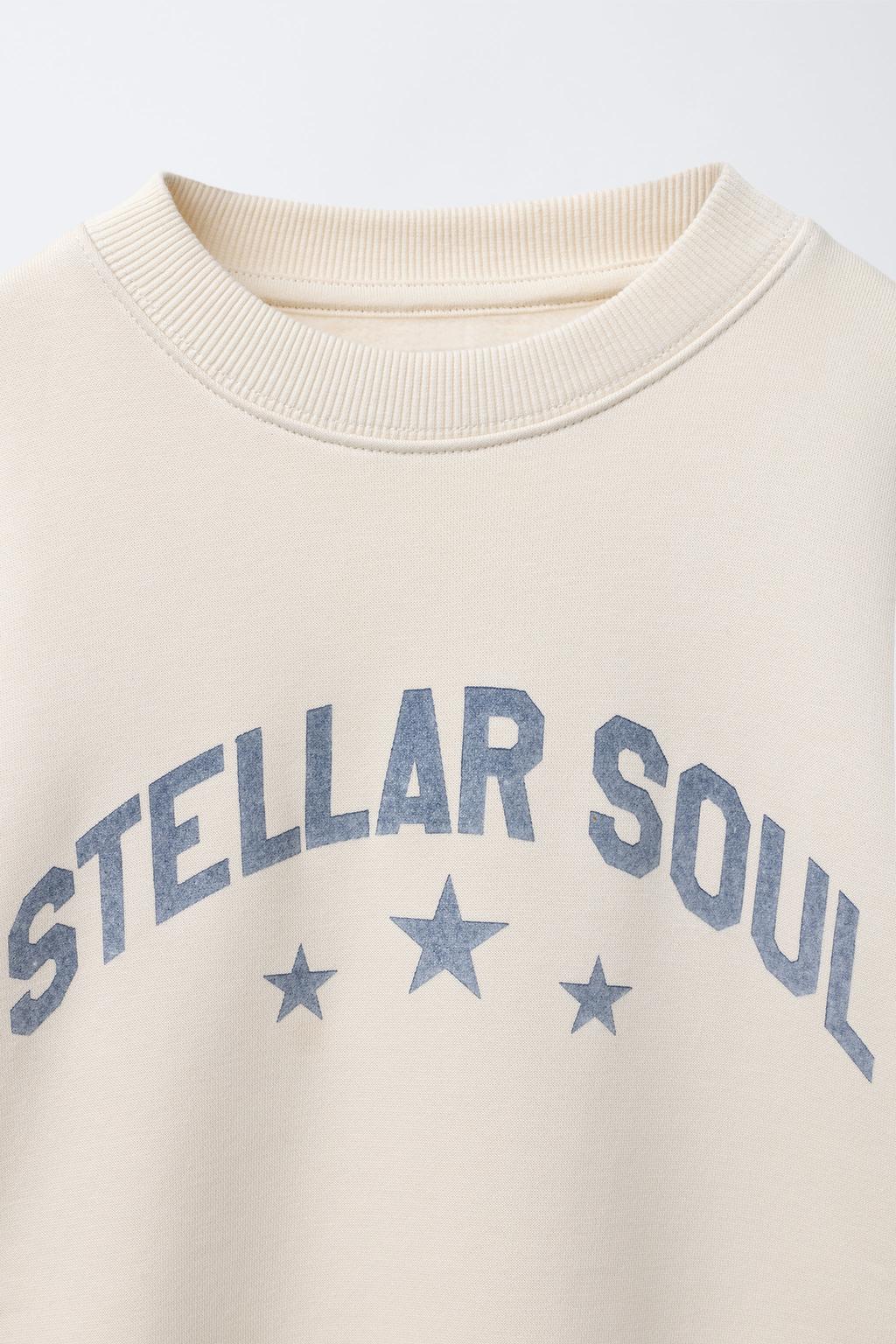 ТОЛСТОВКА С БЛЕСТЯЩИМИ ЗВЕЗДАМИ